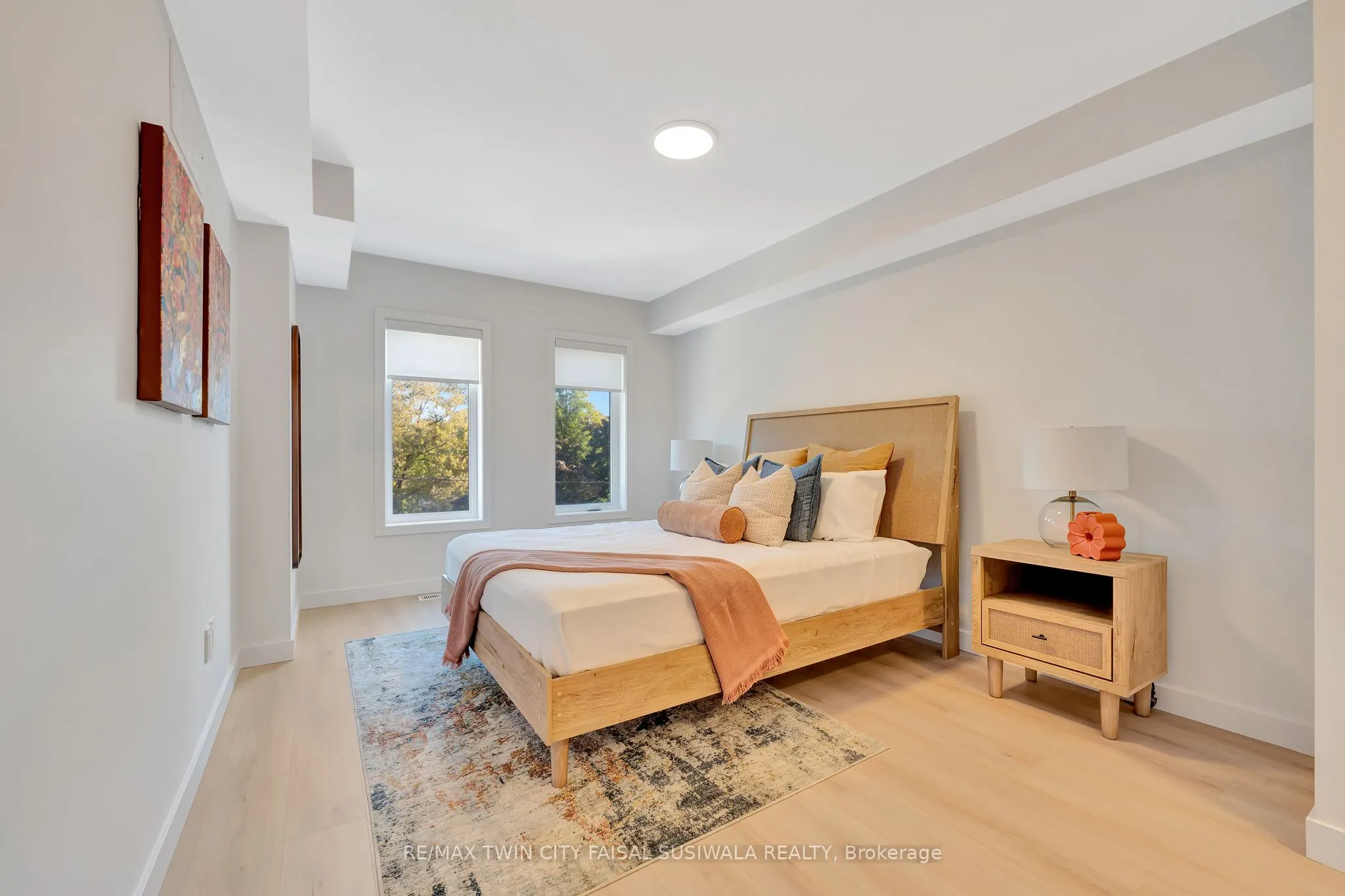 33 MILL Street, #33