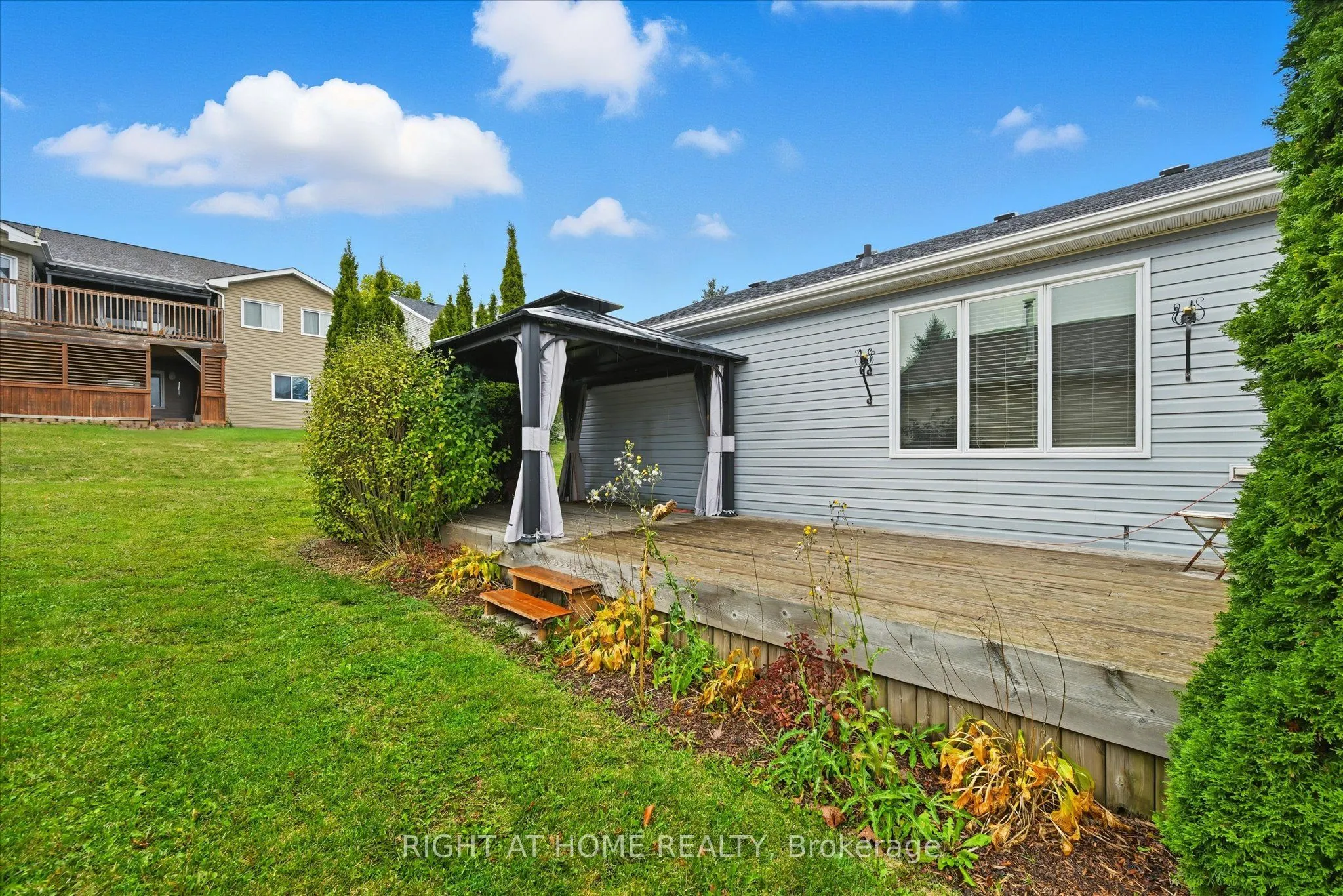 111 Gracehill Crescent