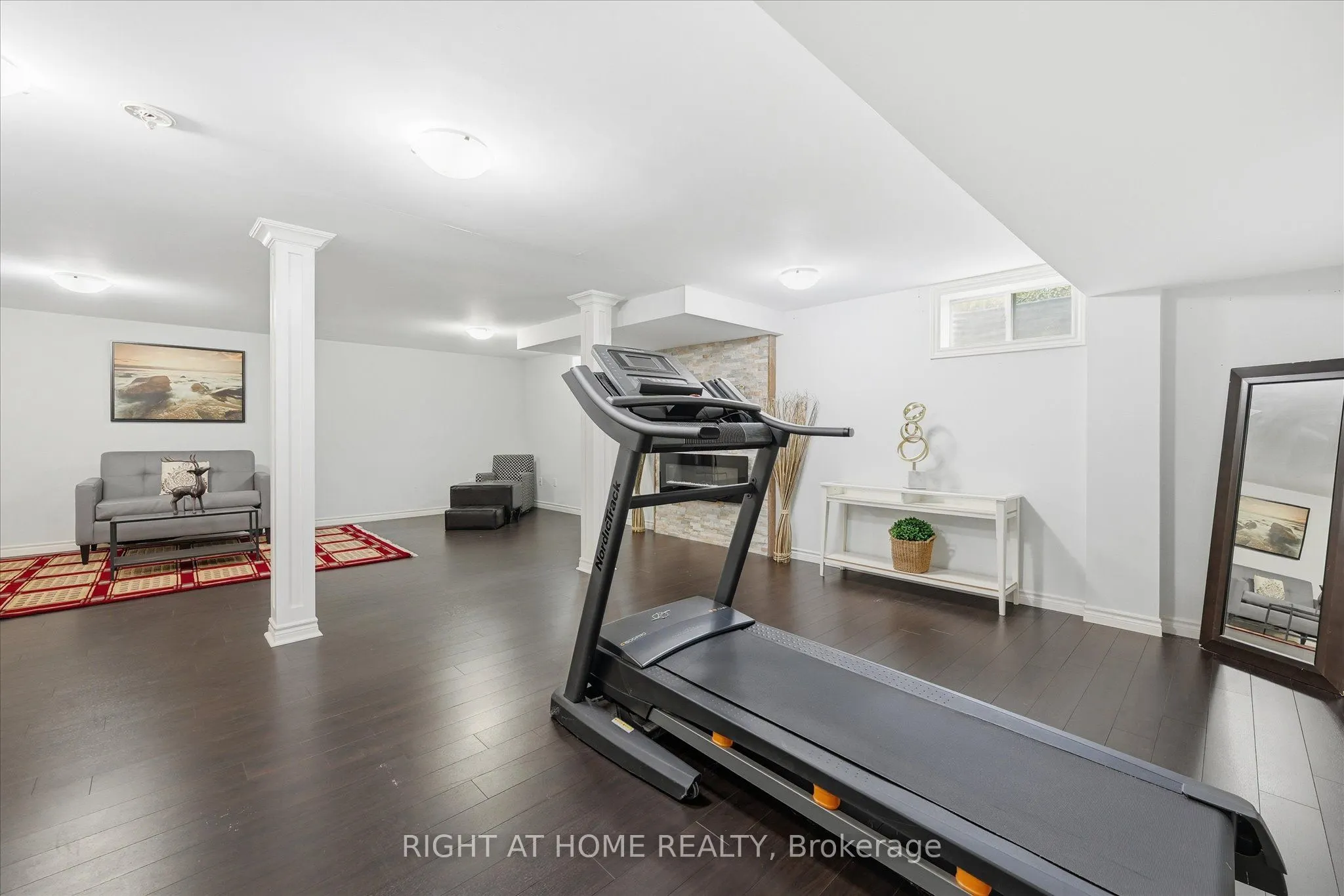 111 Gracehill Crescent