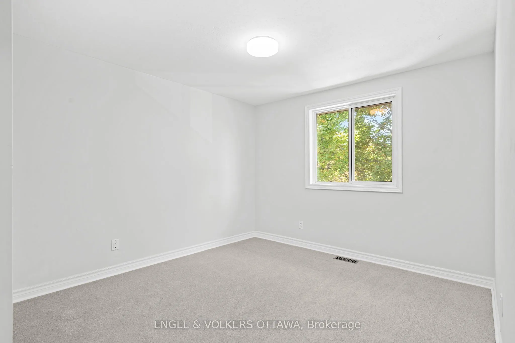 1540 Mimosa Avenue