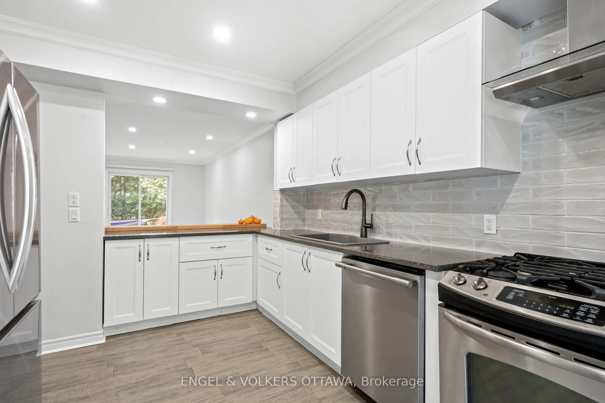 1540 Mimosa Avenue