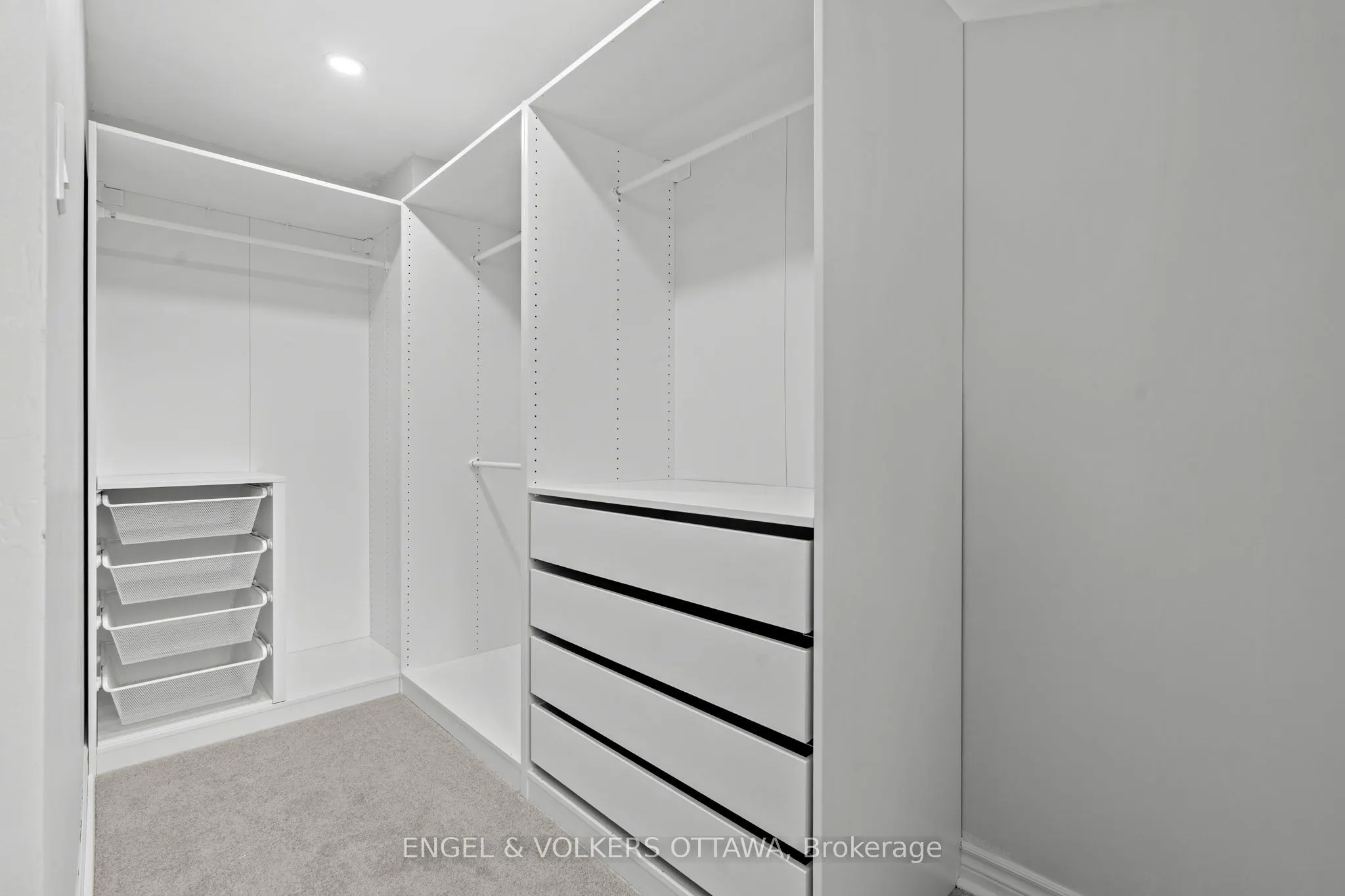 1540 Mimosa Avenue