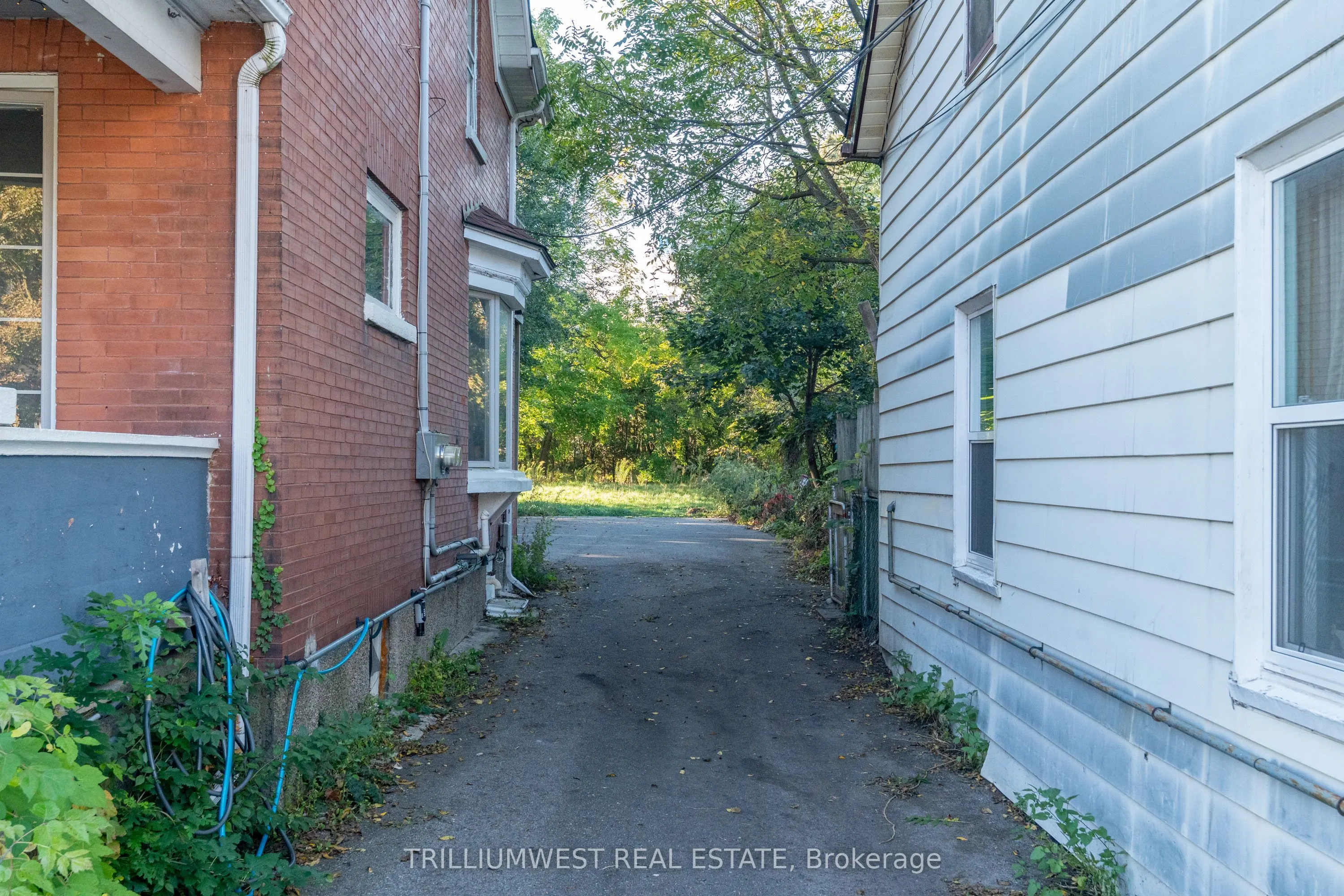 63 Highland Road, #Upper