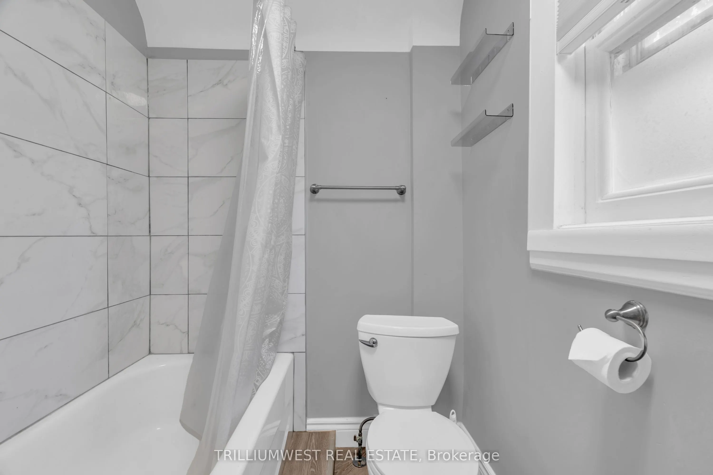 63 Highland Road, #Upper