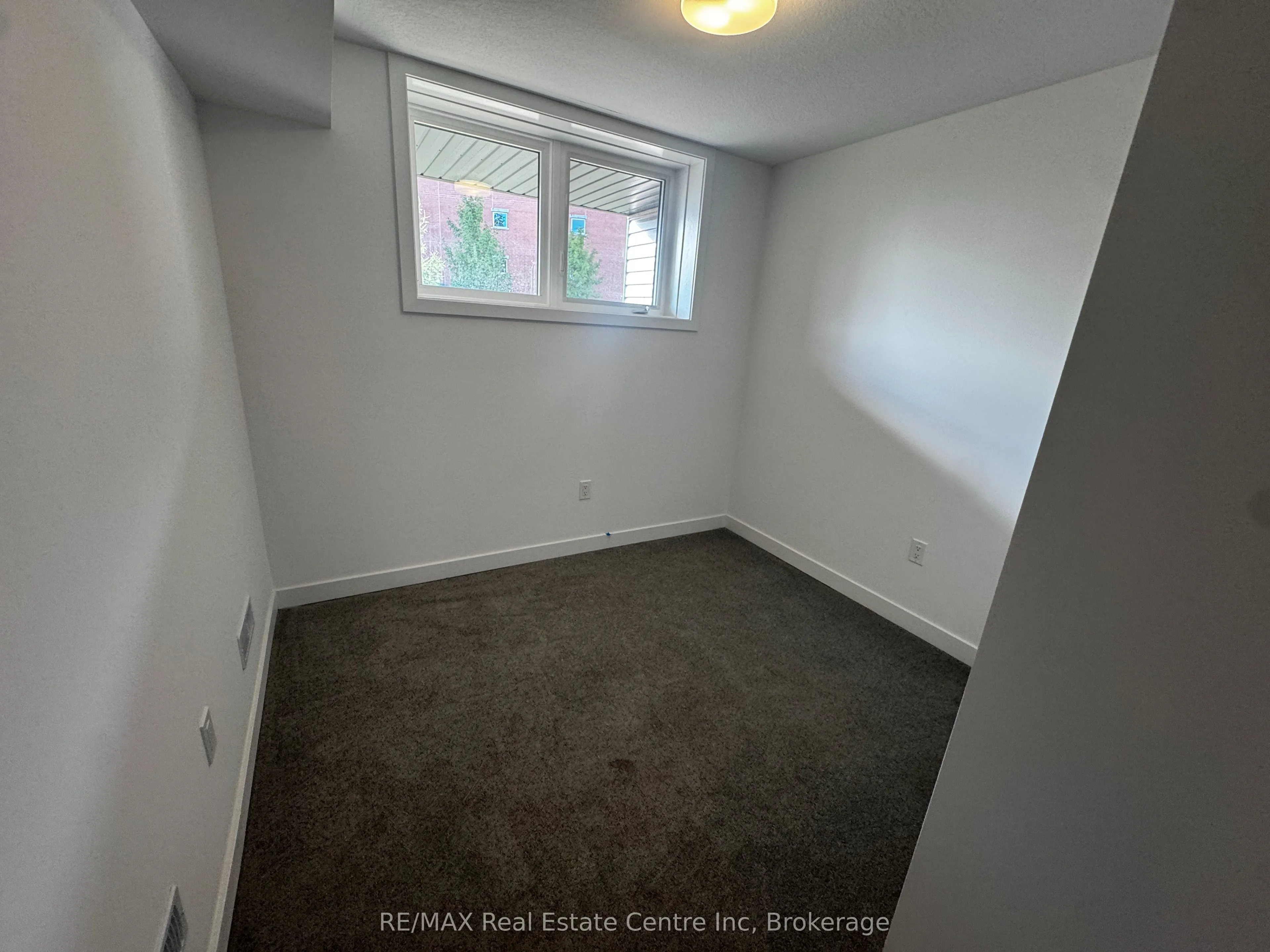 940 St David Street N, #93