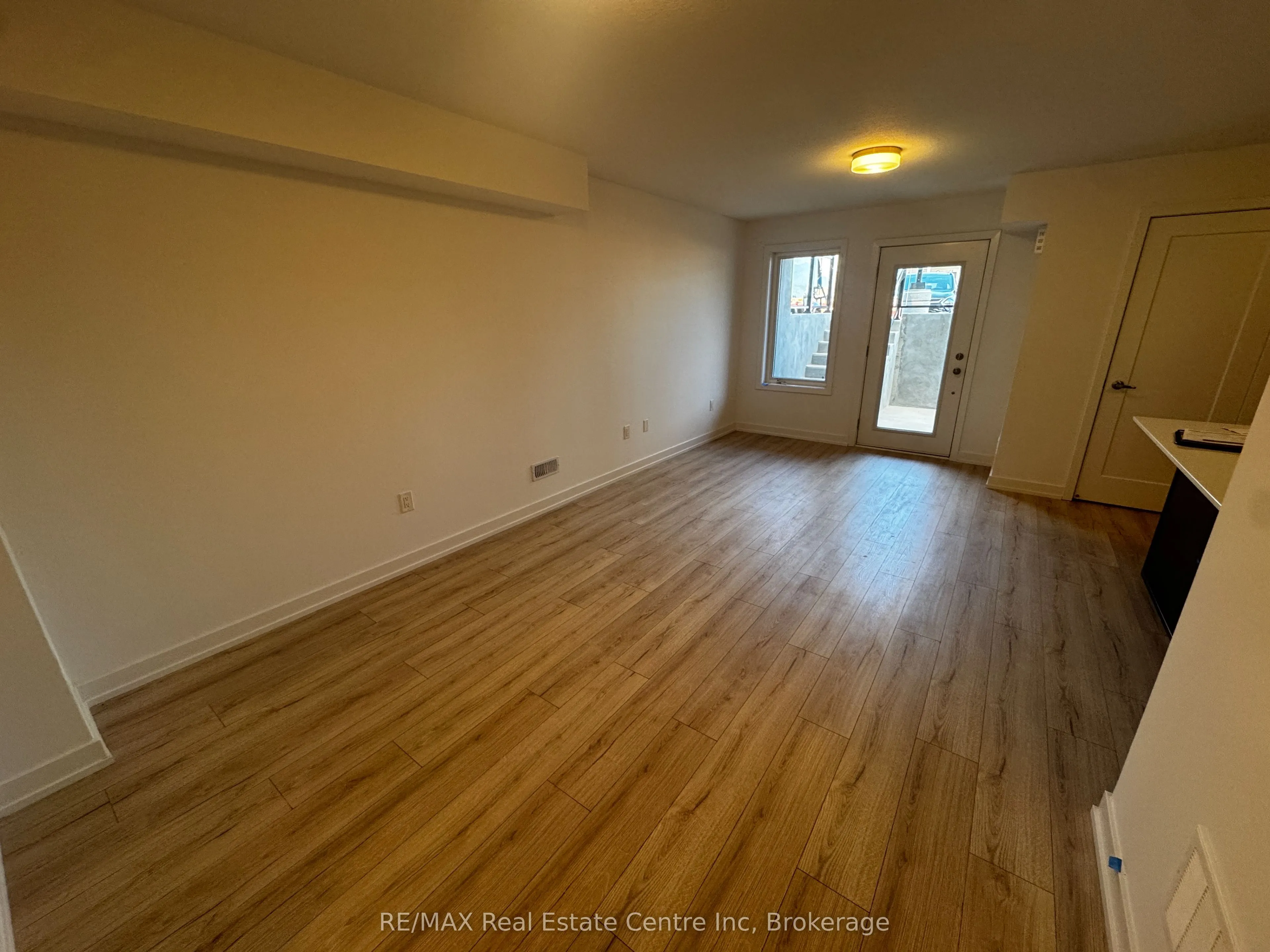 940 St David Street N, #93
