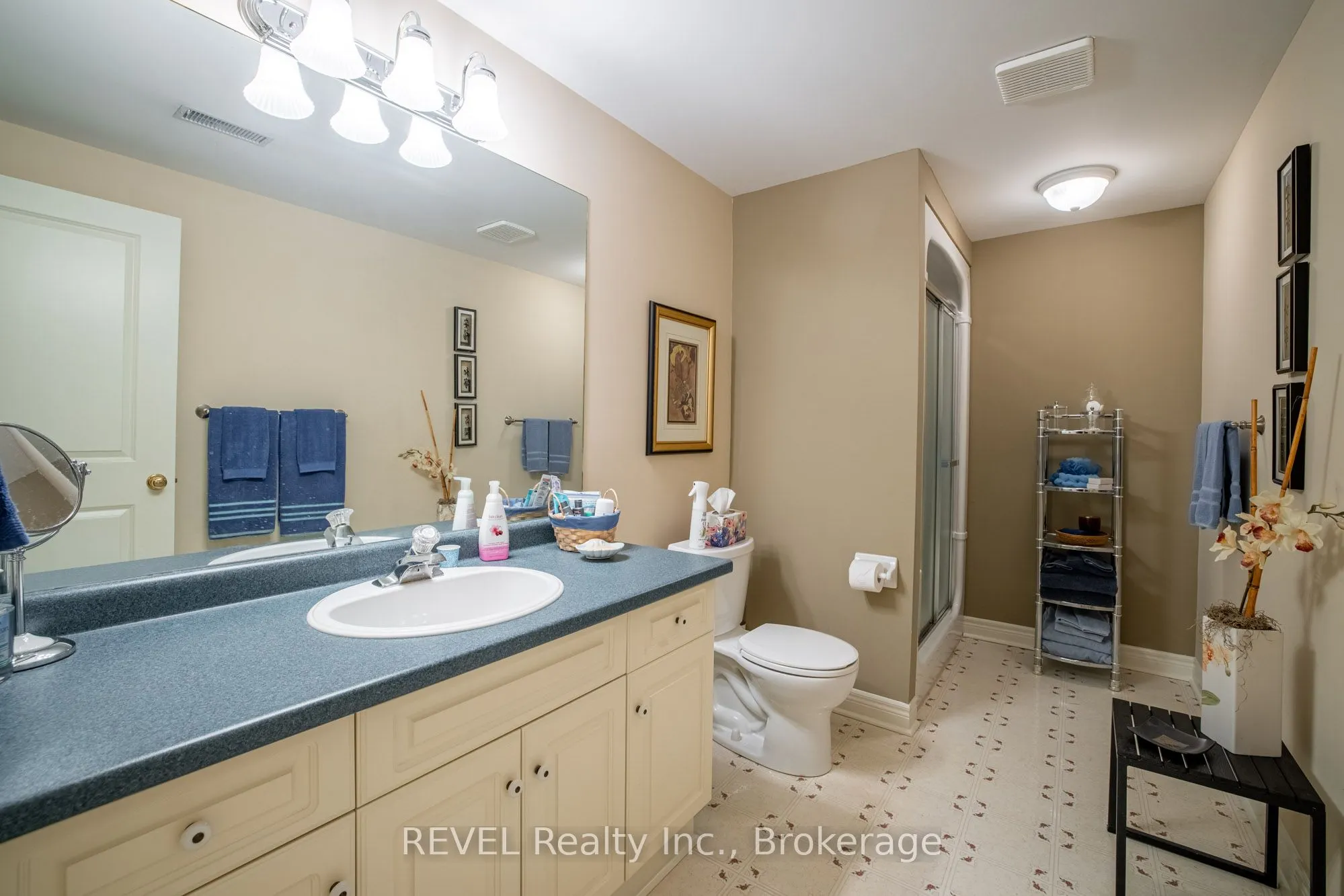 1439 Niagara Stone Road, #23