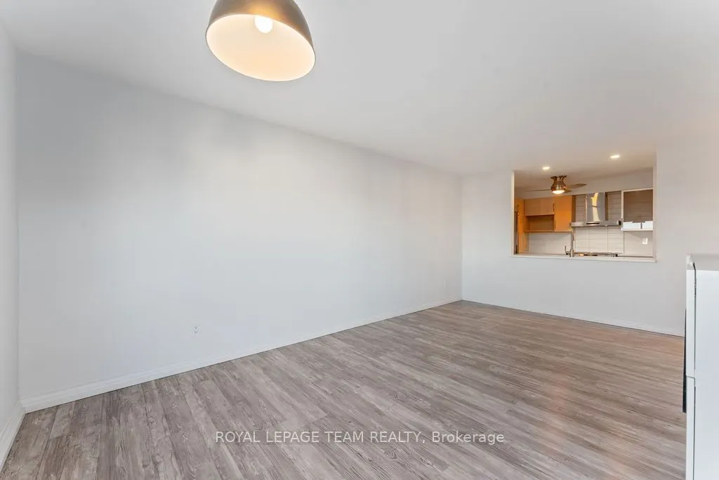 214 Viewmount Drive, #417