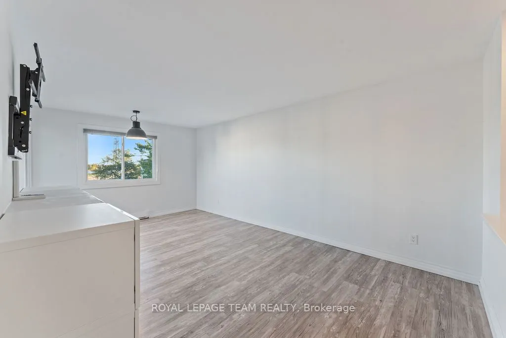 214 Viewmount Drive, #417