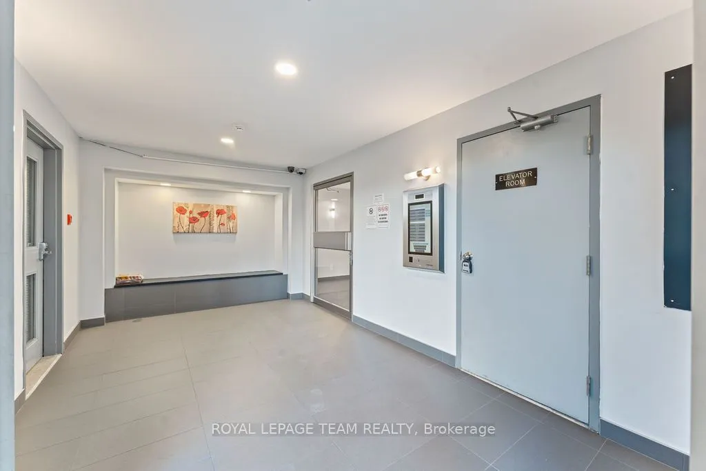 214 Viewmount Drive, #417