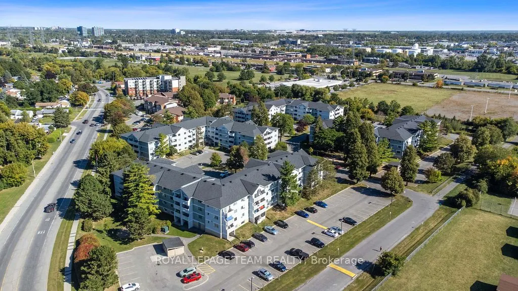 214 Viewmount Drive, #417