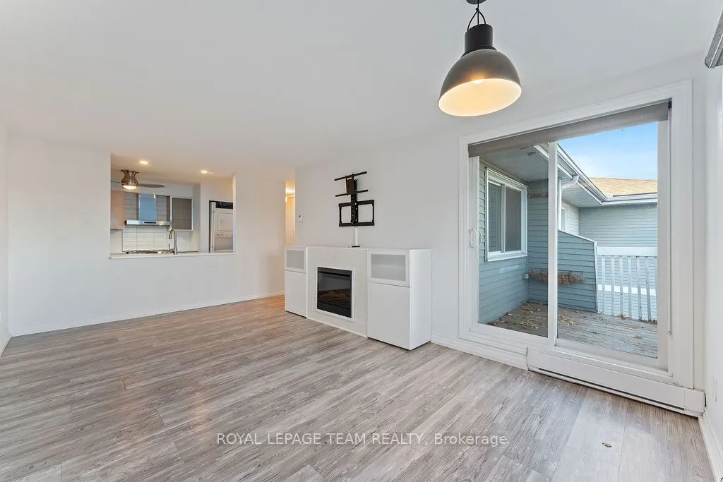 214 Viewmount Drive, #417