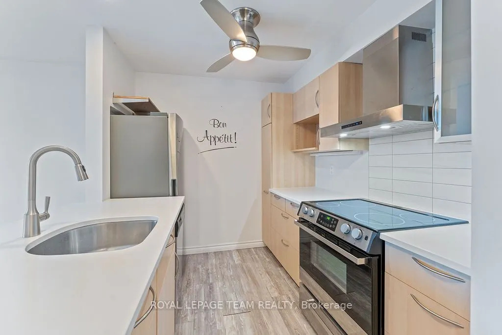 214 Viewmount Drive, #417