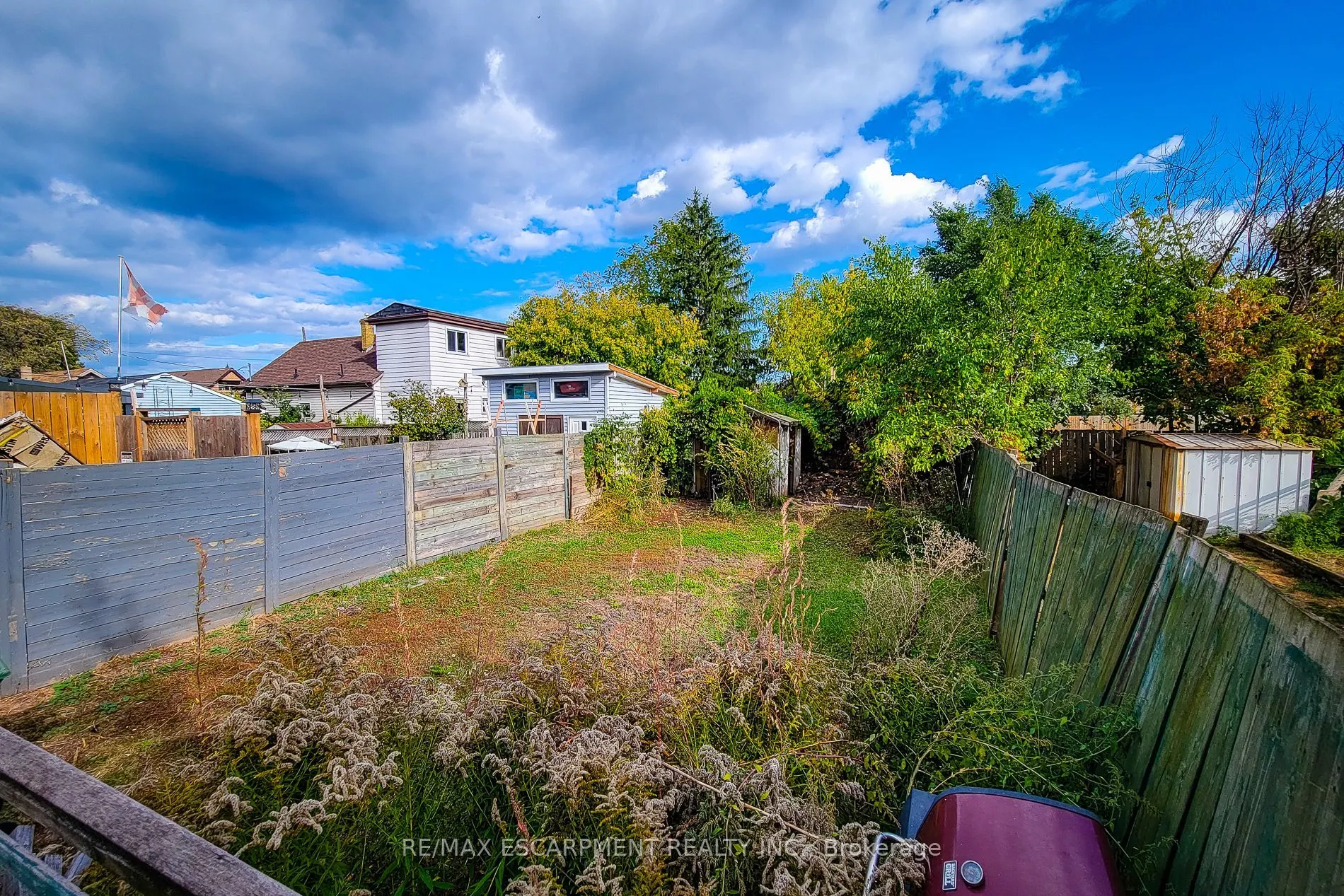 38 Ellis Avenue