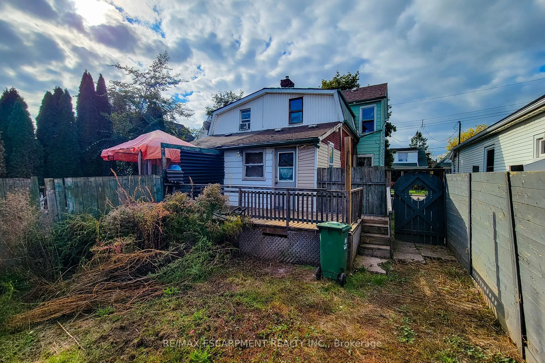 38 Ellis Avenue