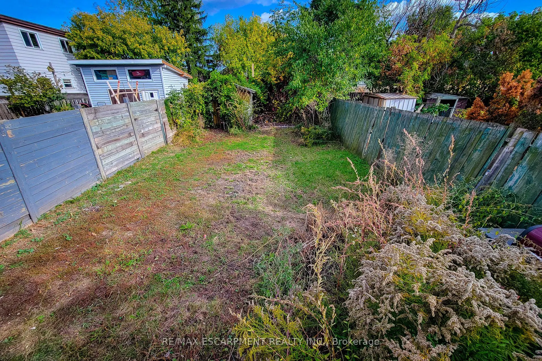 38 Ellis Avenue