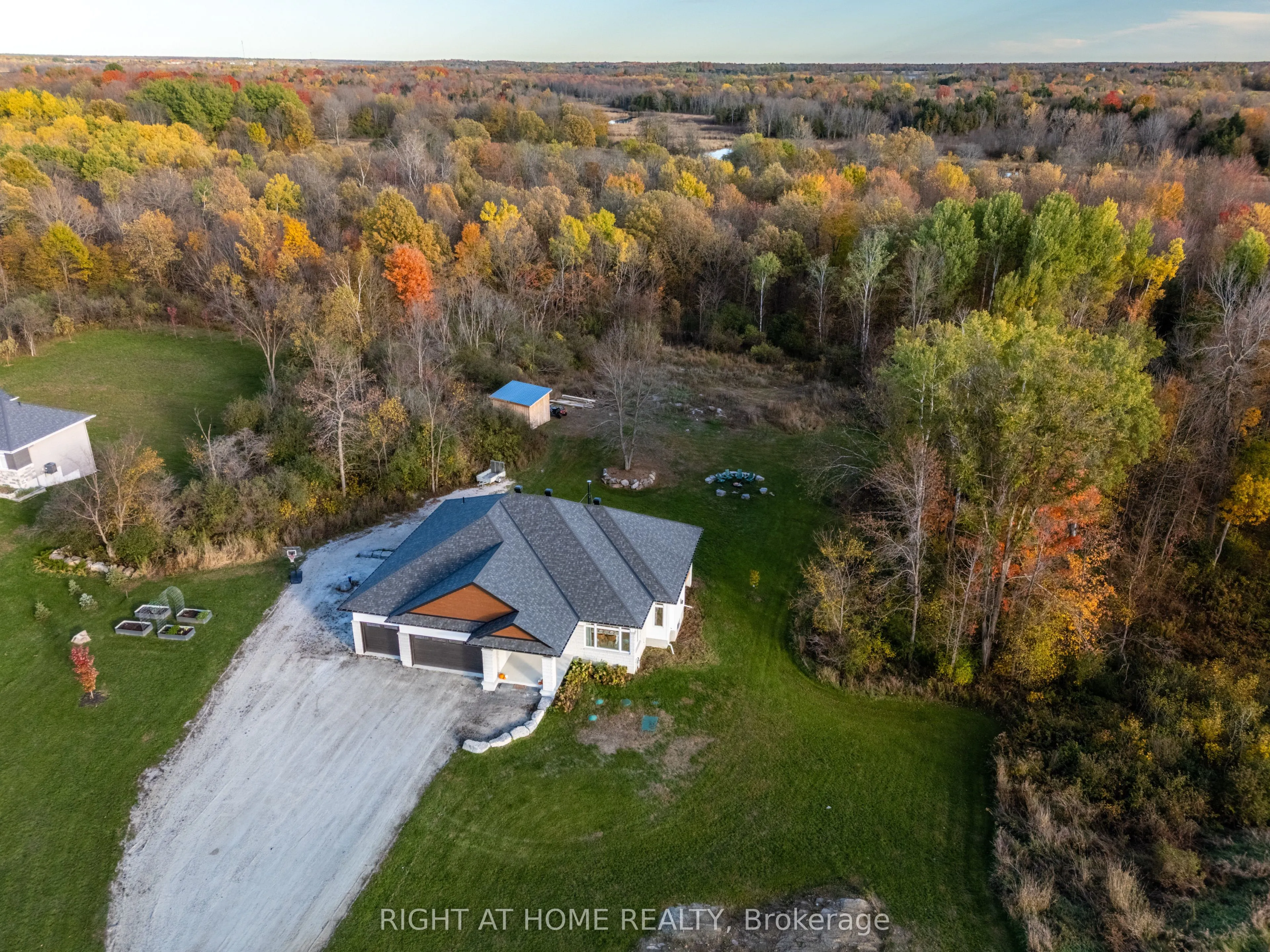 119 Ernest Way