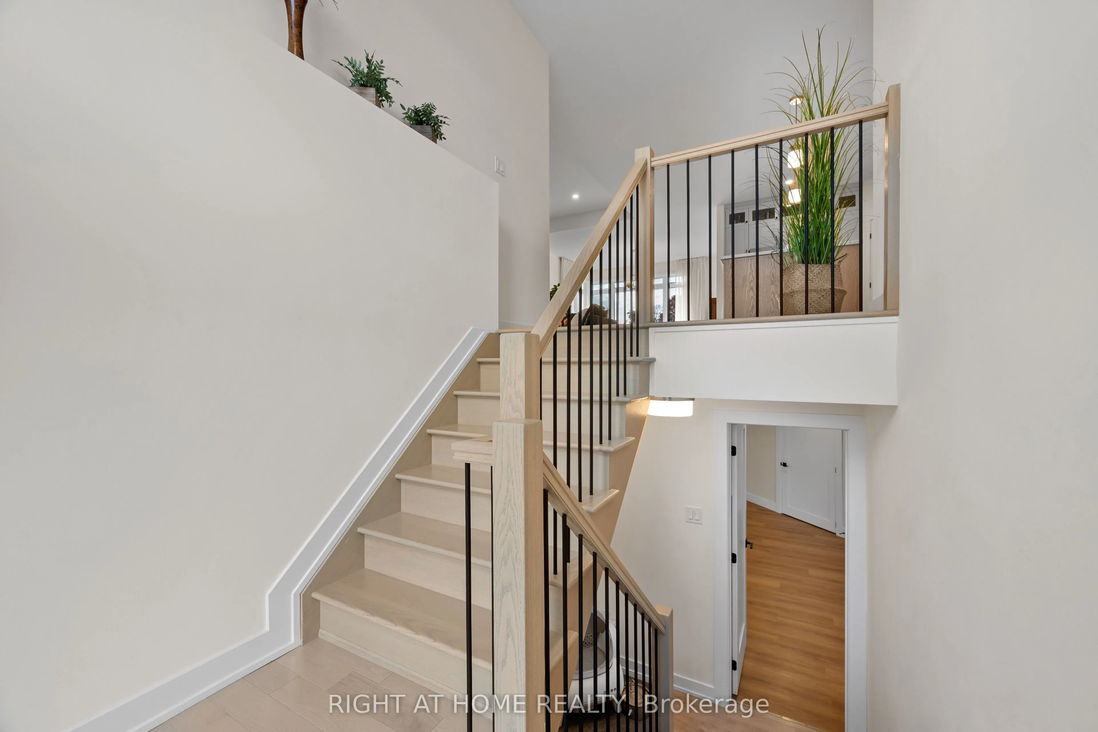 119 Ernest Way