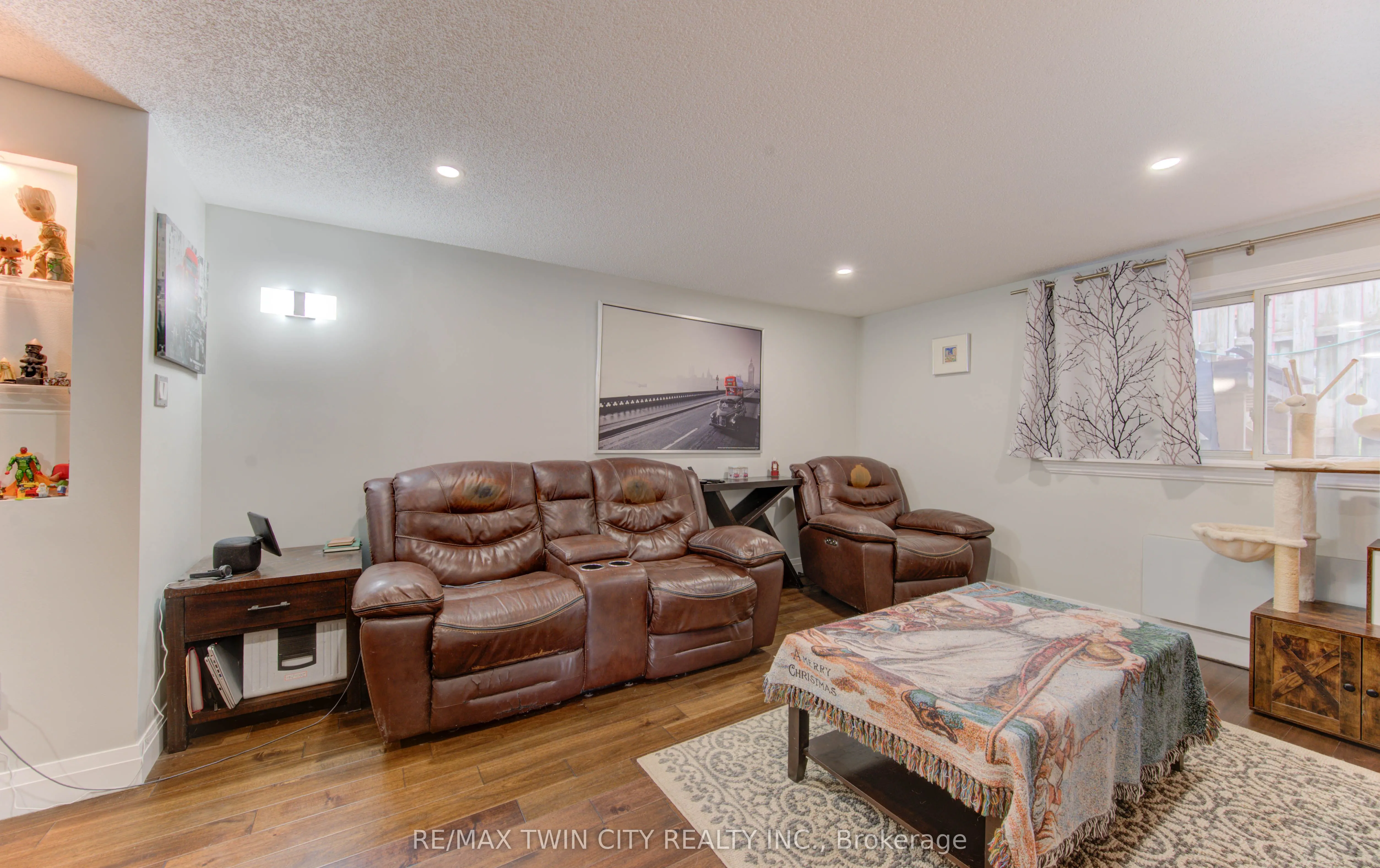 30 BRIDGE Street, #104