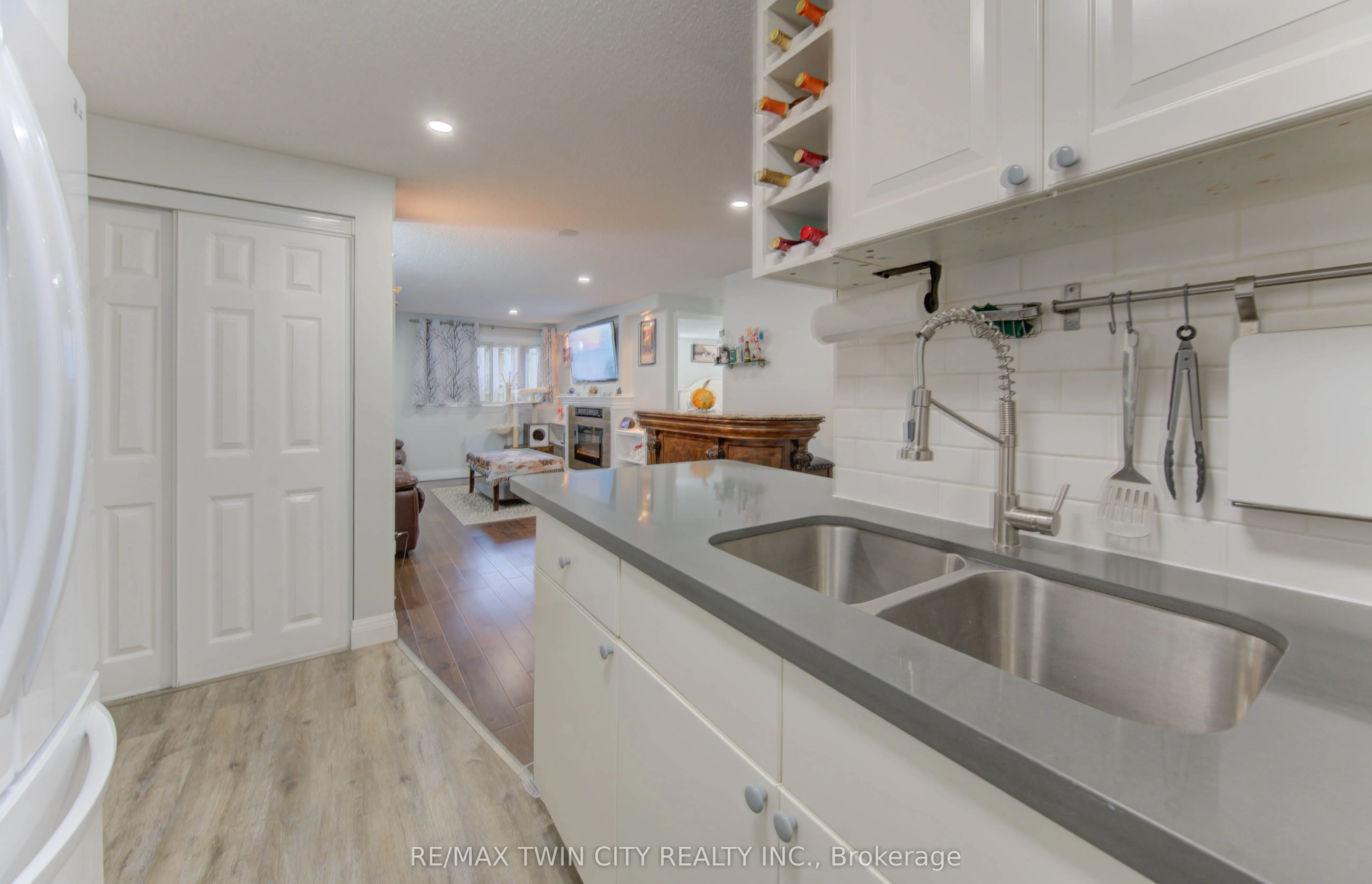 30 BRIDGE Street, #104