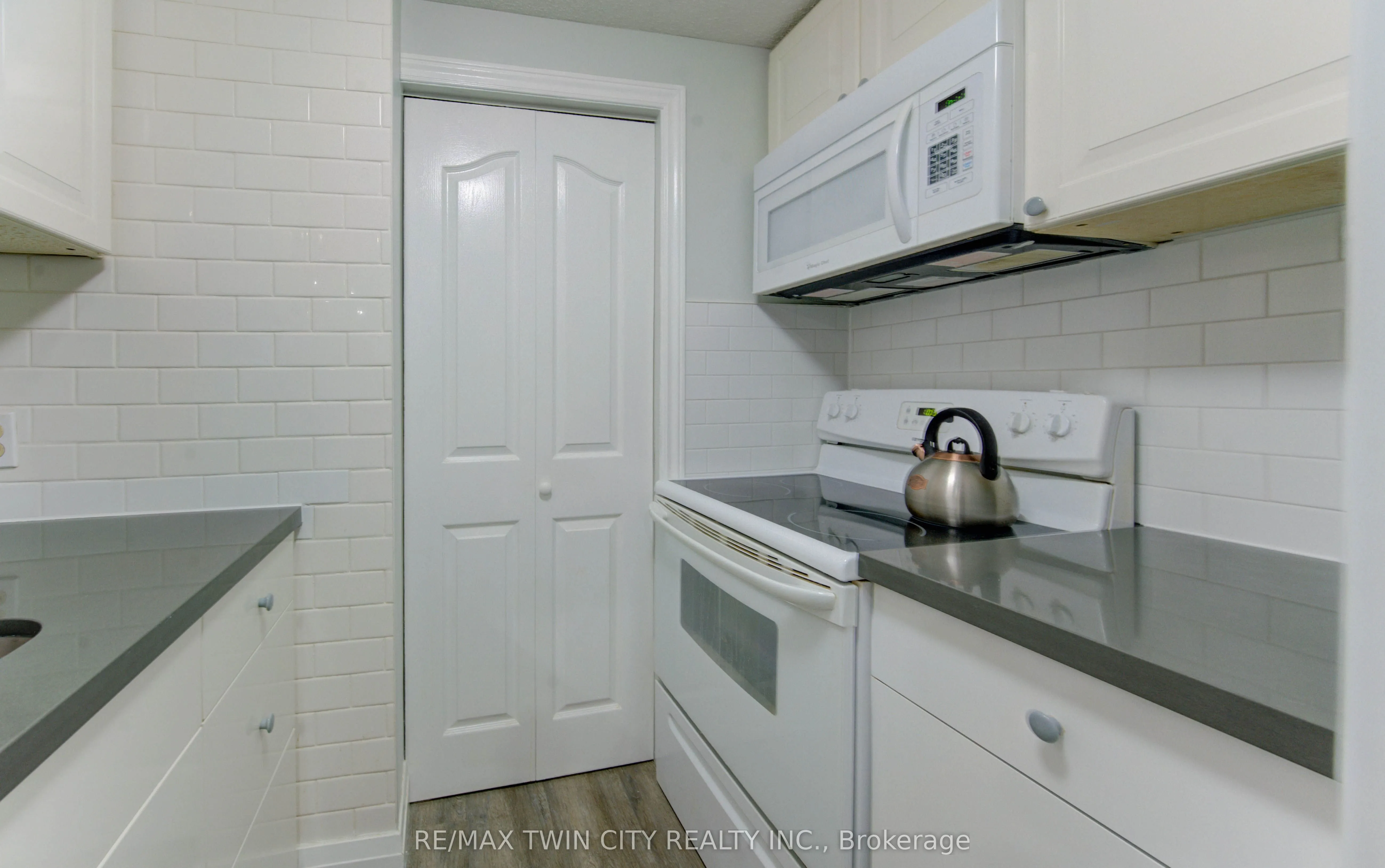 30 BRIDGE Street, #104