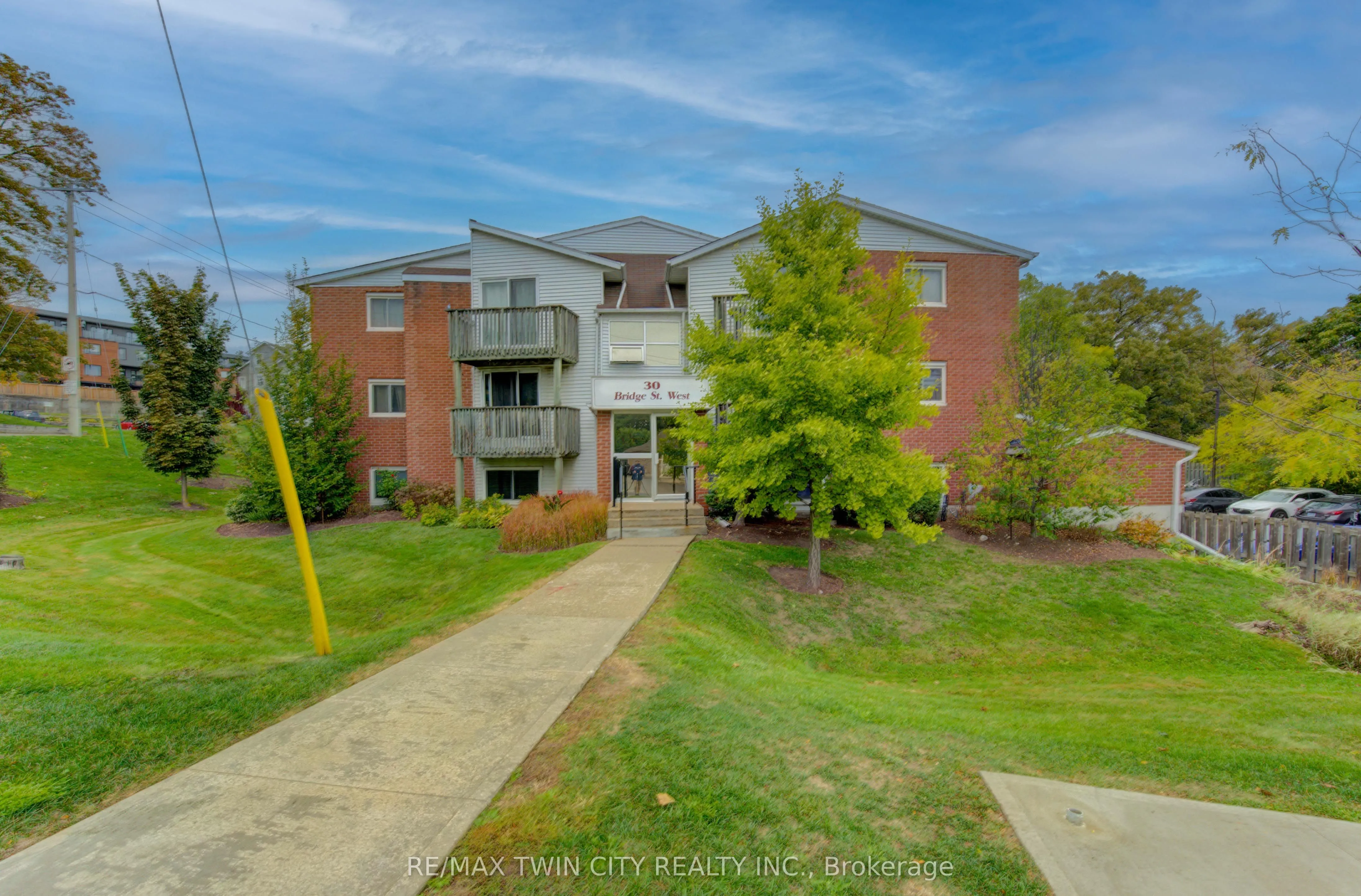 30 BRIDGE Street, #104