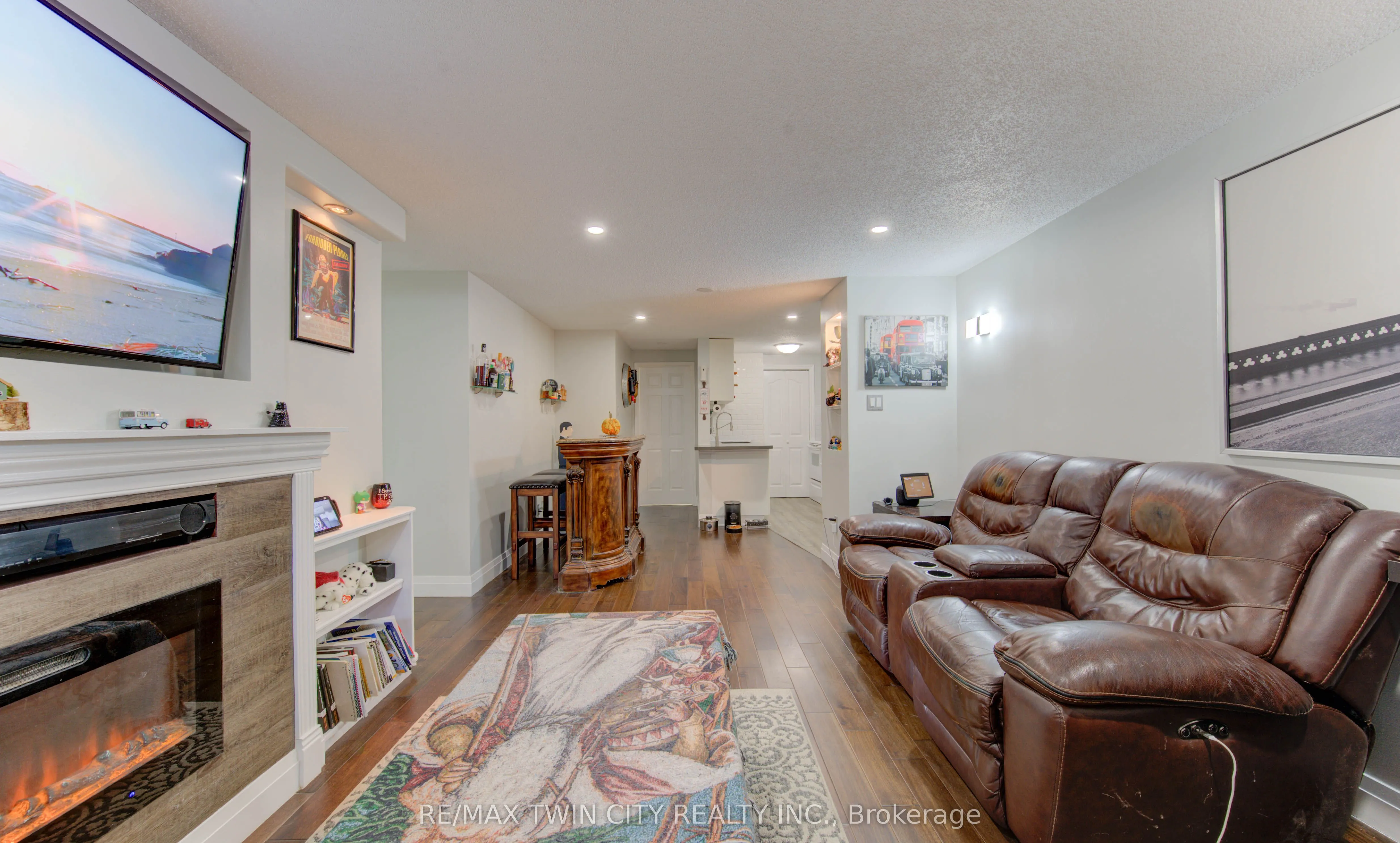 30 BRIDGE Street, #104