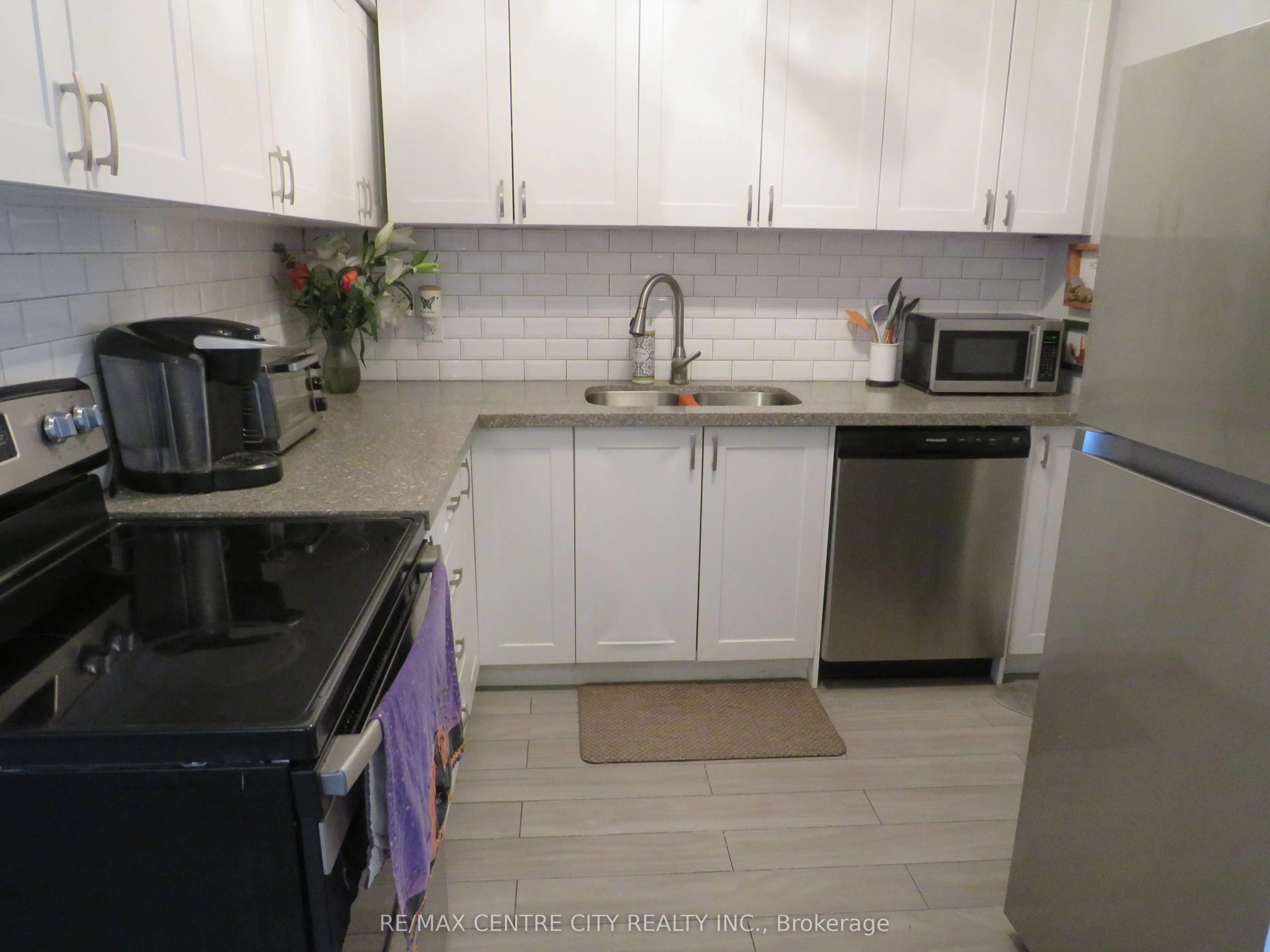 15 Jacksway Crescent, #402