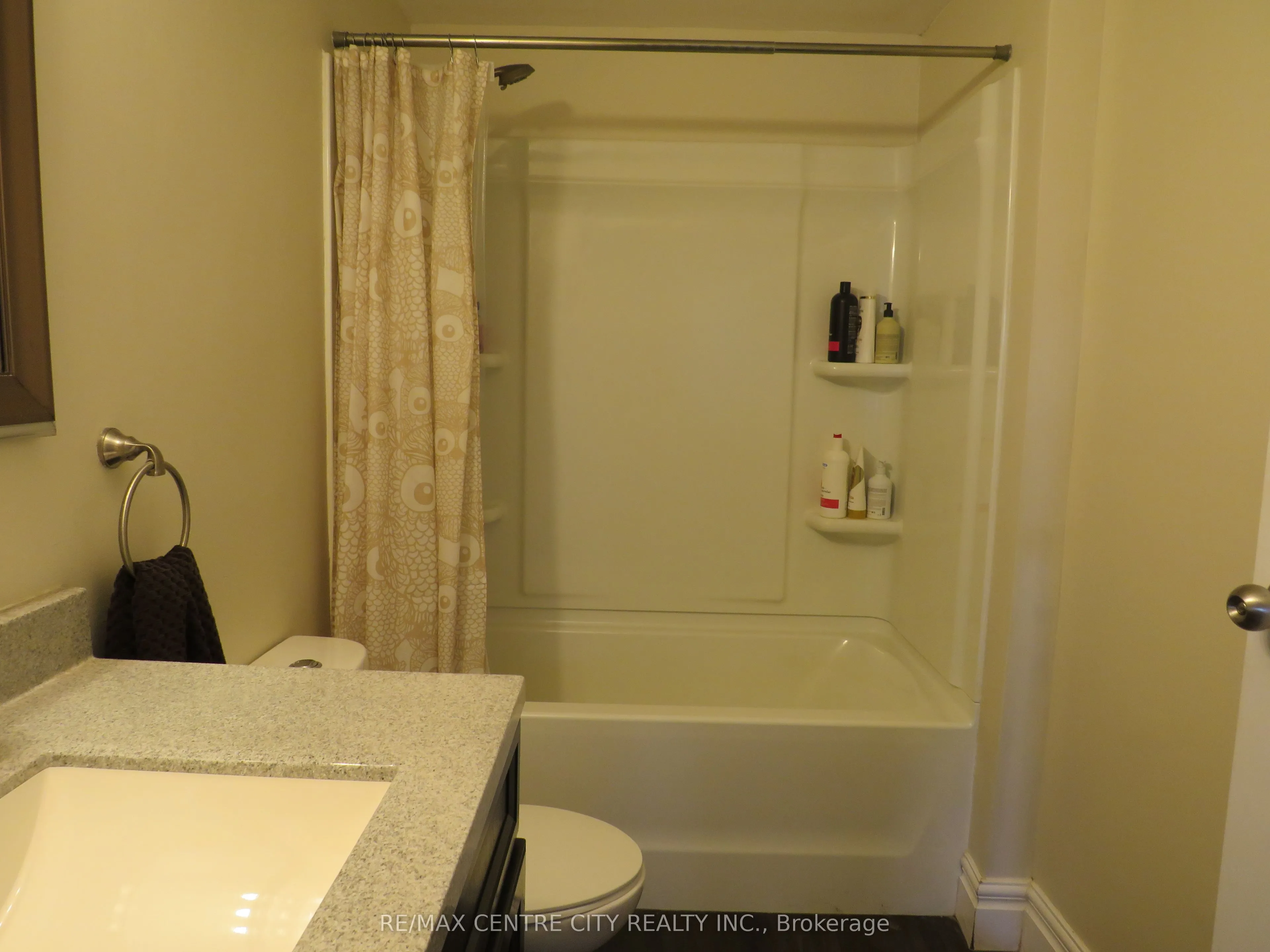 15 Jacksway Crescent, #402
