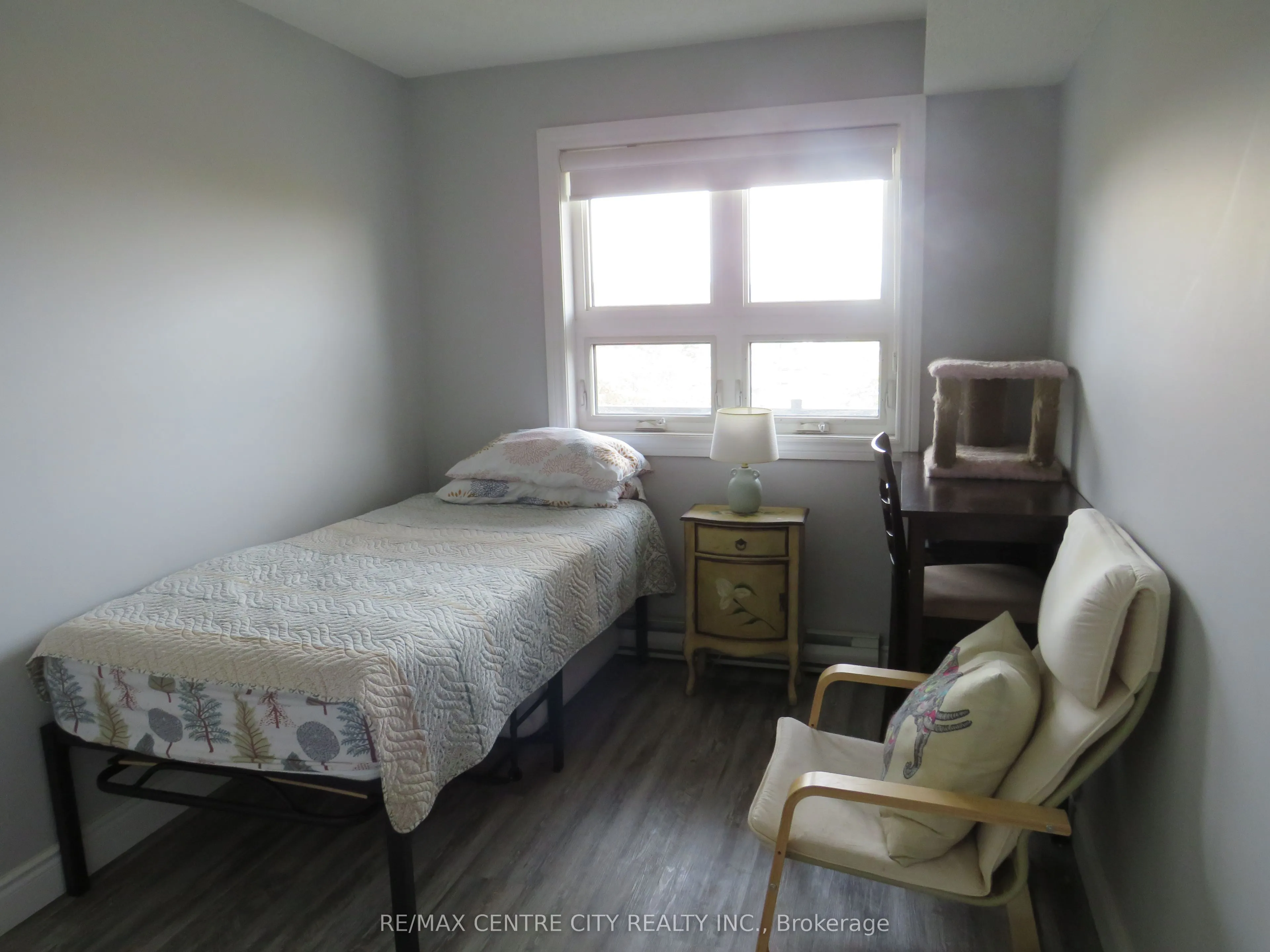 15 Jacksway Crescent, #402