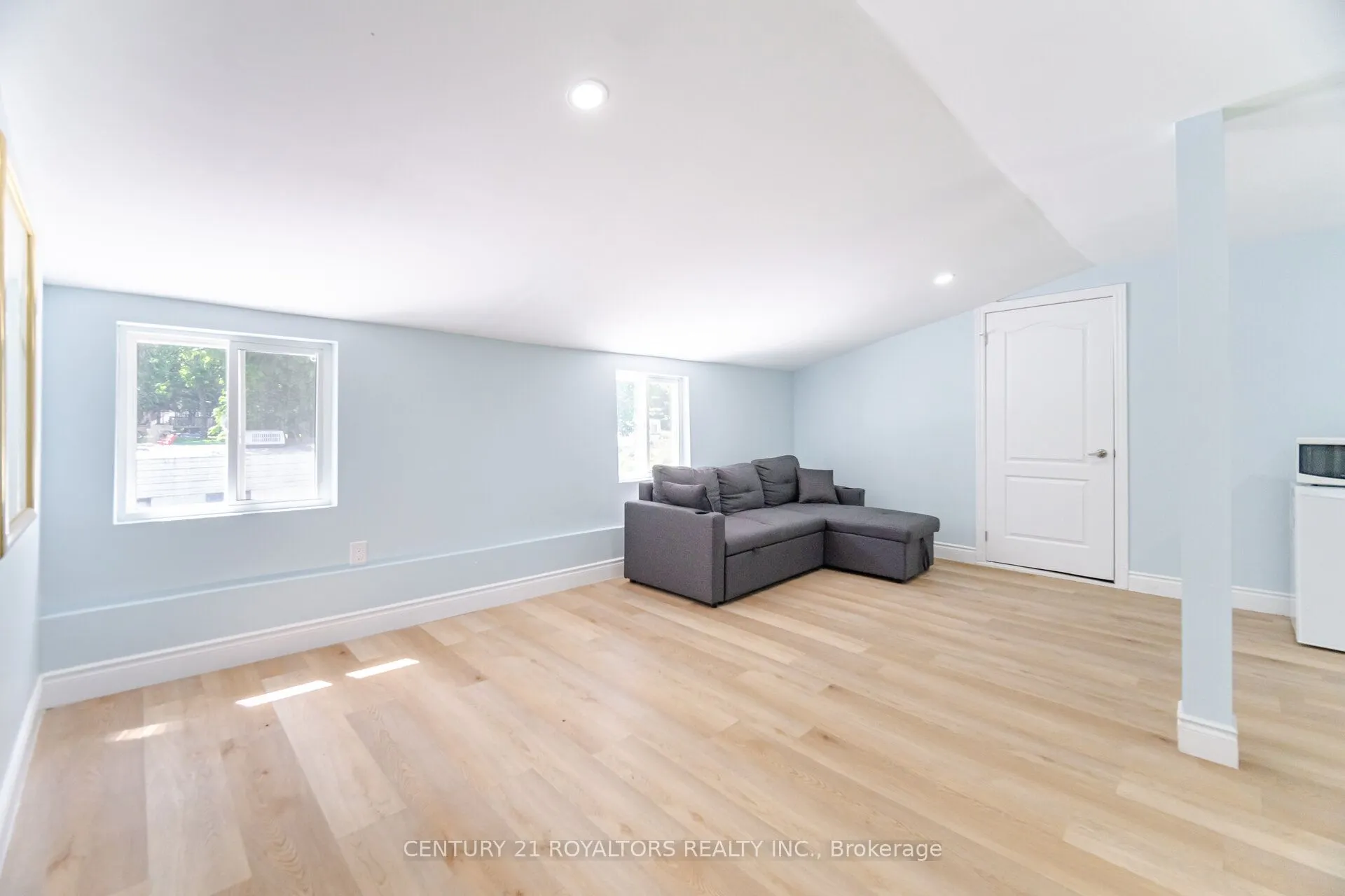 529 Campbellville Road