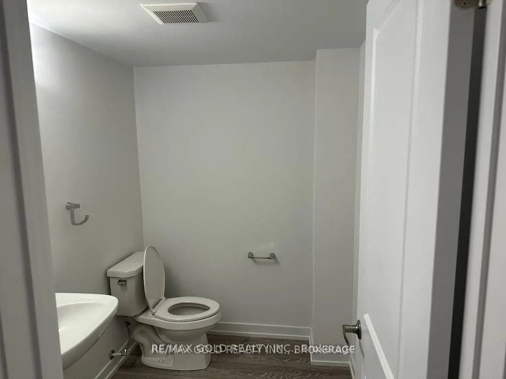 195 West Oak Trail, #N/A