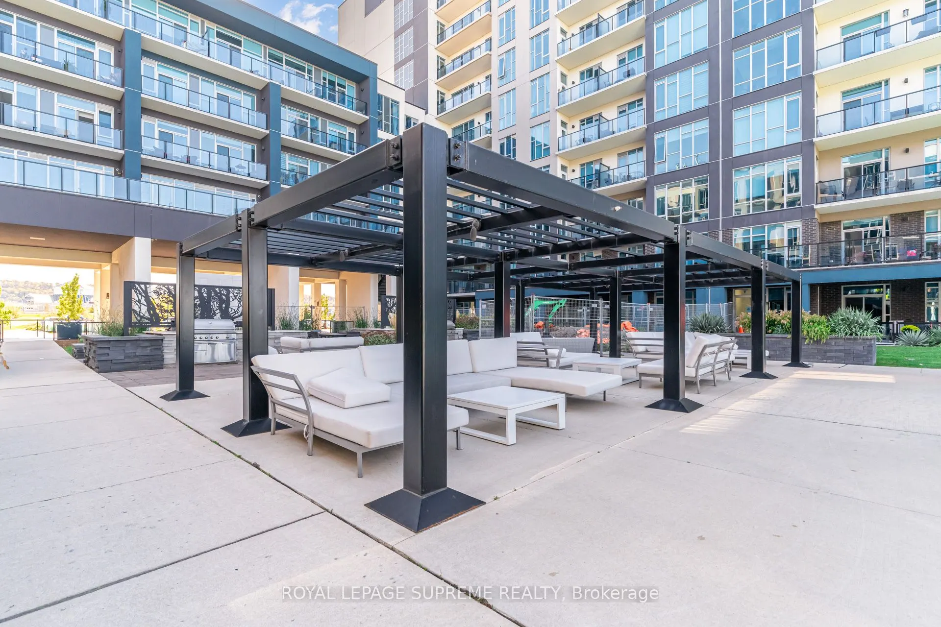 16 Concord Place, #337