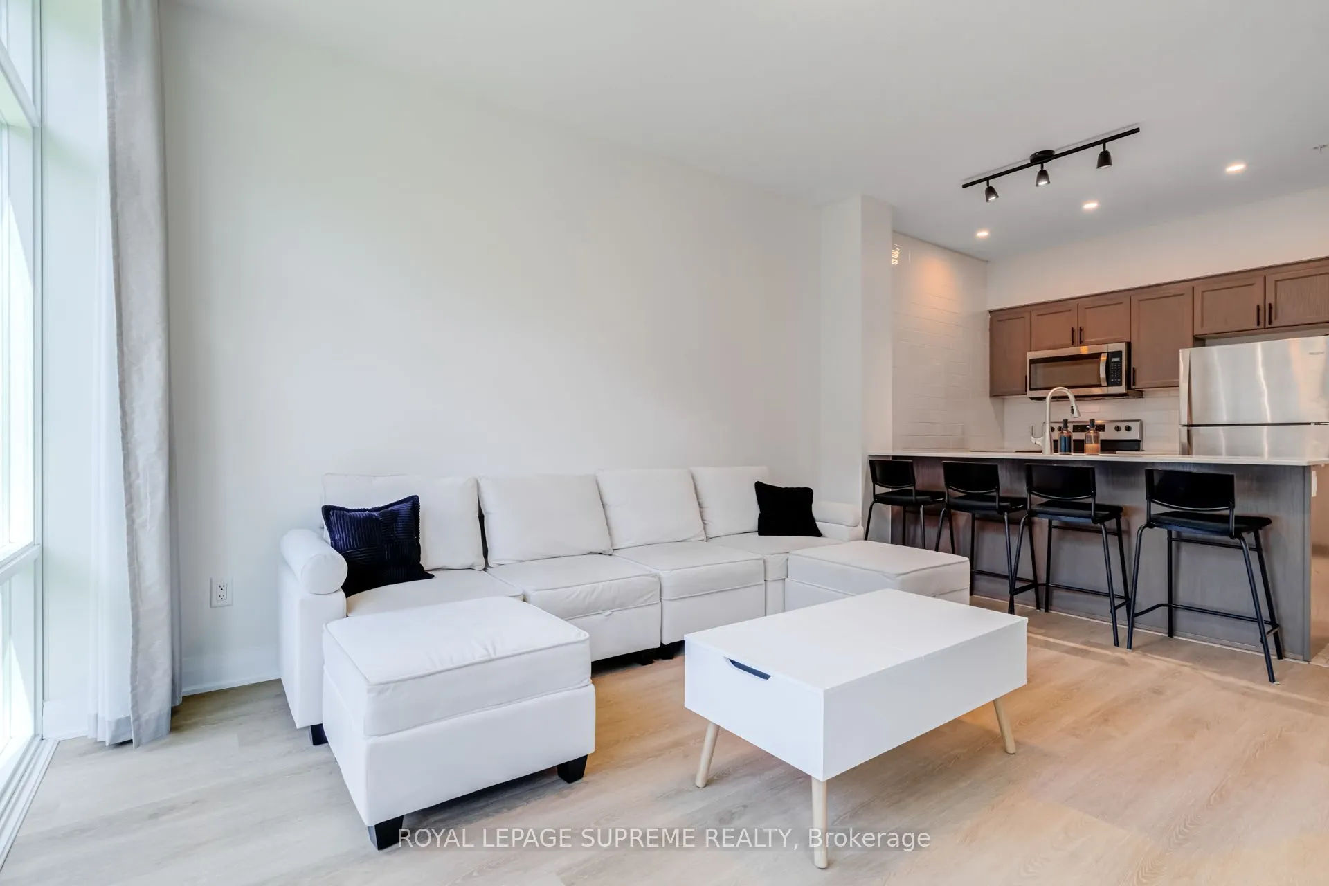 16 Concord Place, #337
