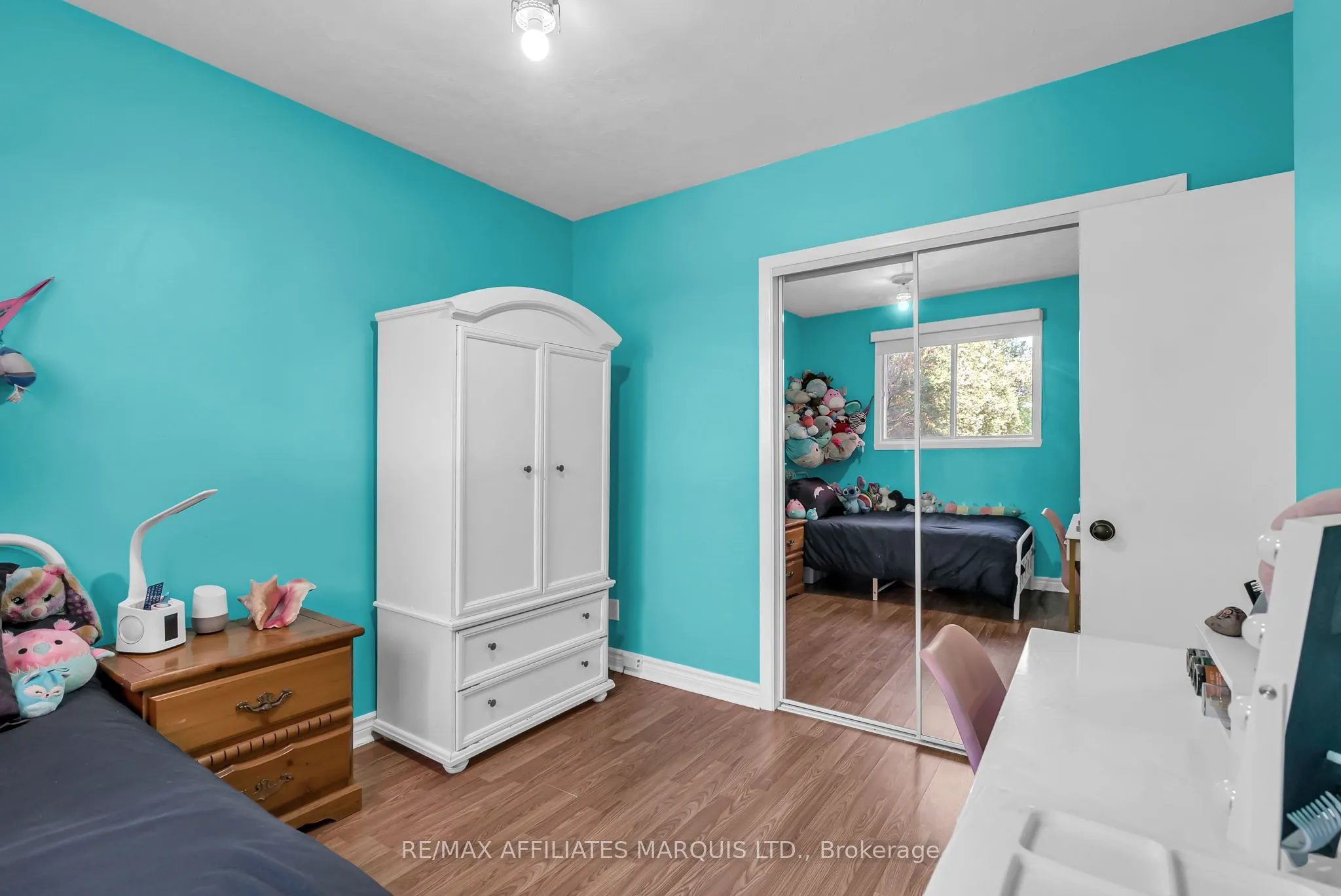 220 15th Street W