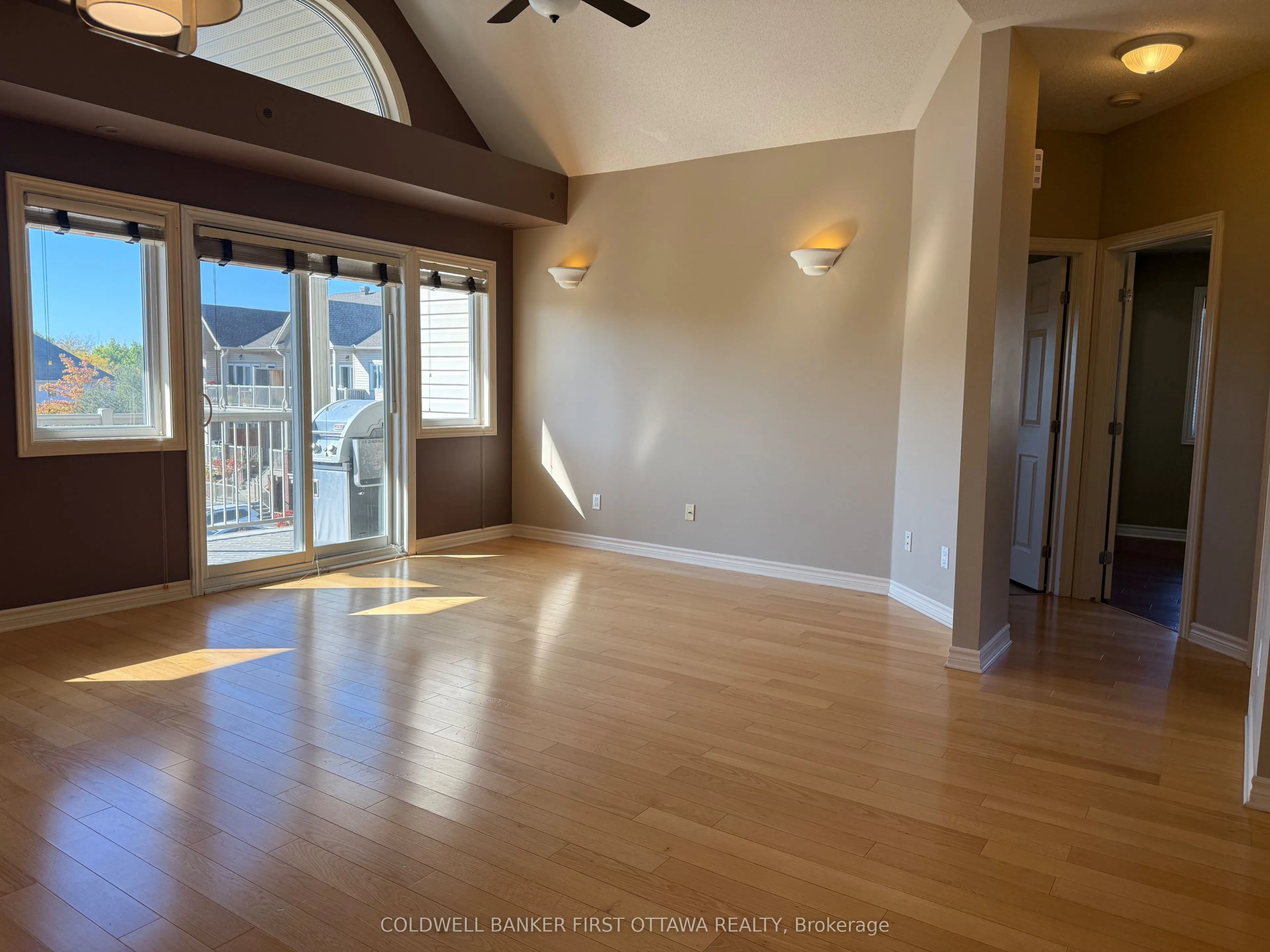 143 Oldfield Street, #F