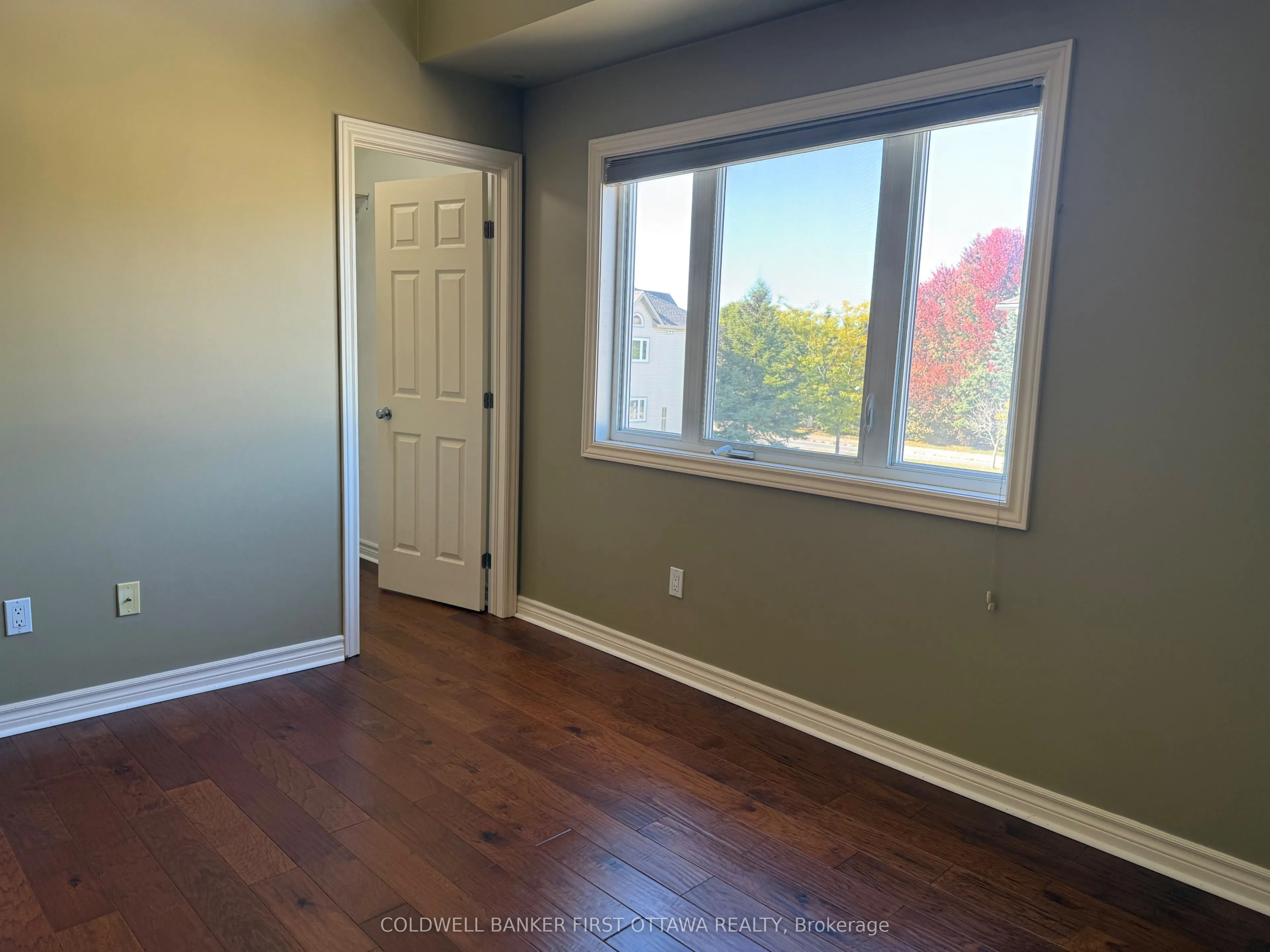 143 Oldfield Street, #F