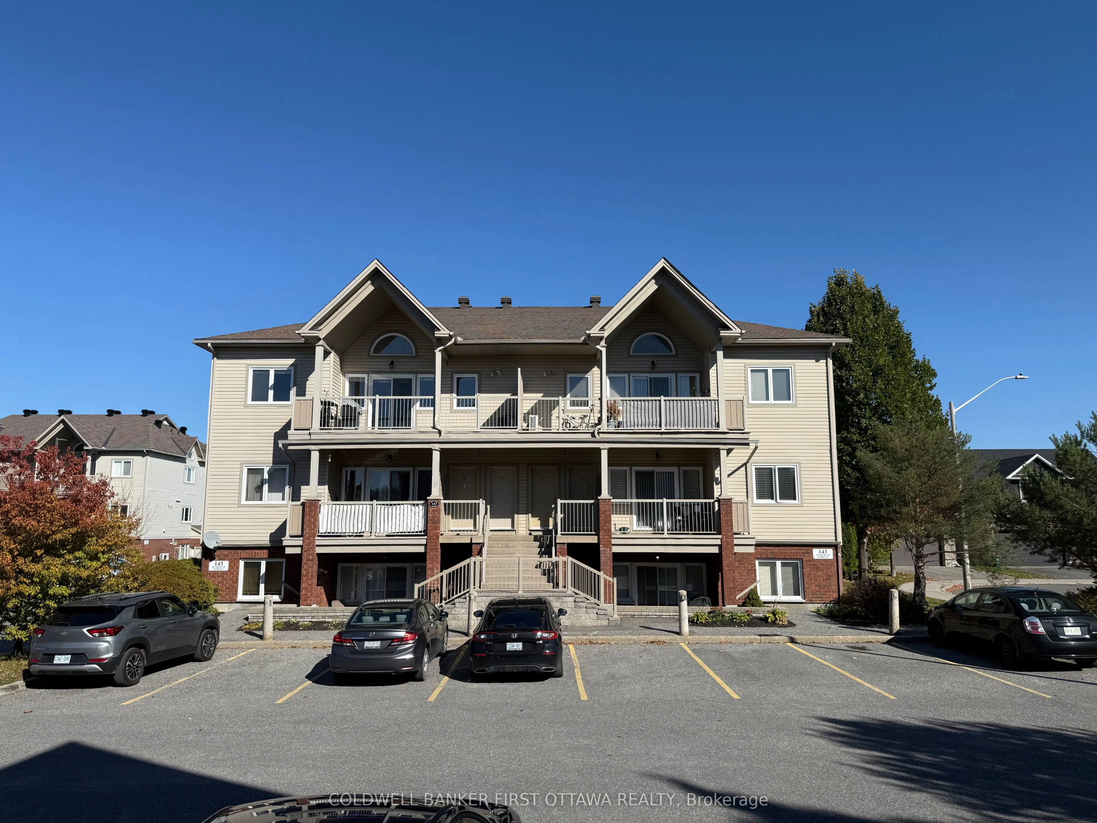 143 Oldfield Street, #F