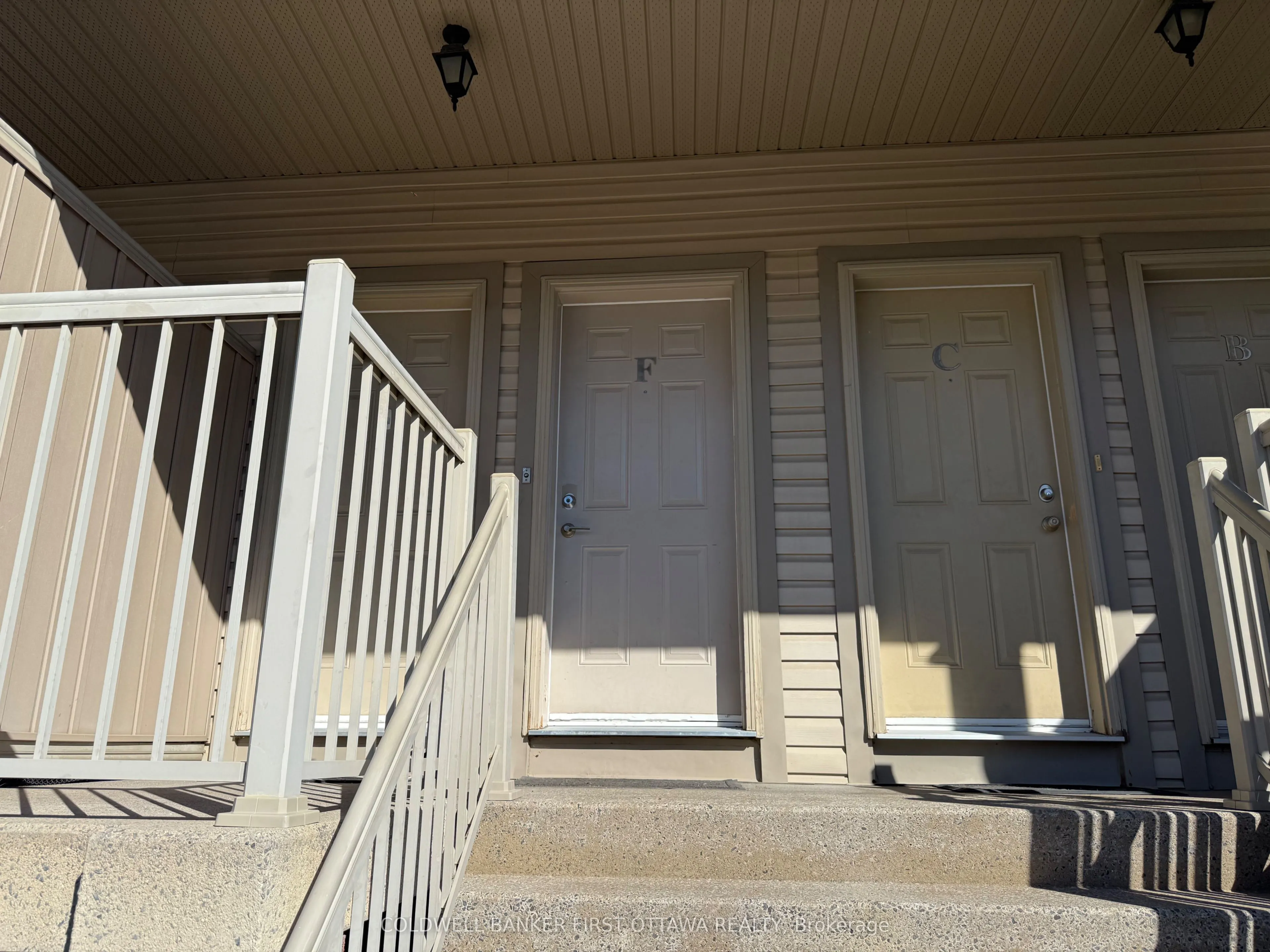 143 Oldfield Street, #F