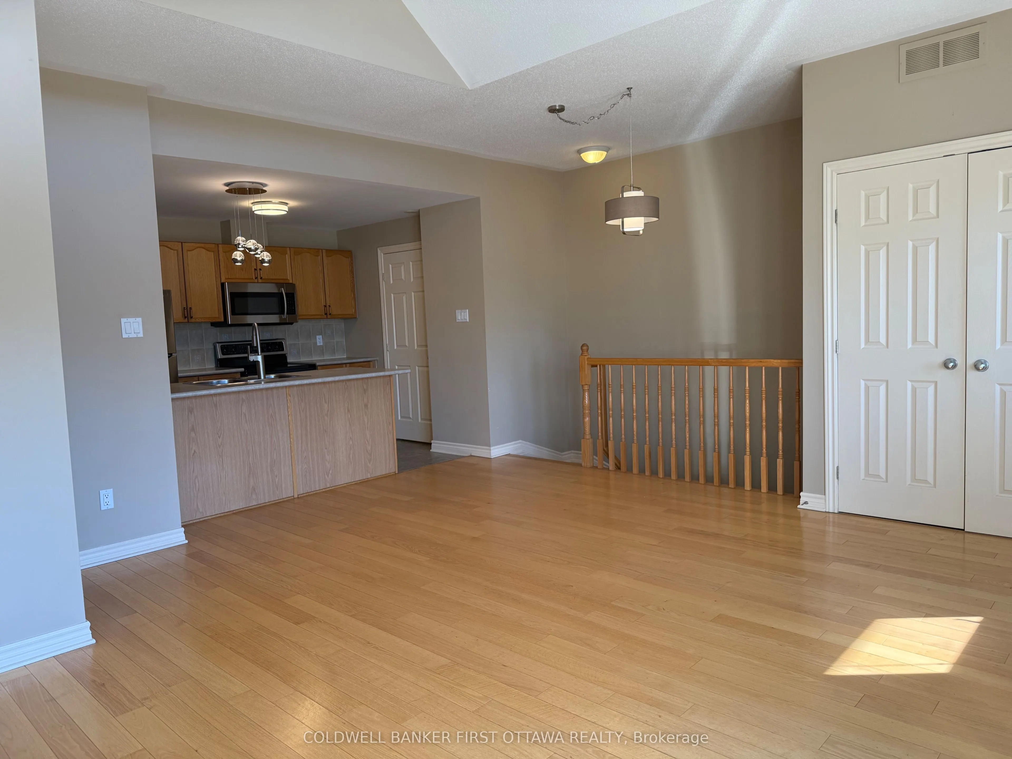 143 Oldfield Street, #F