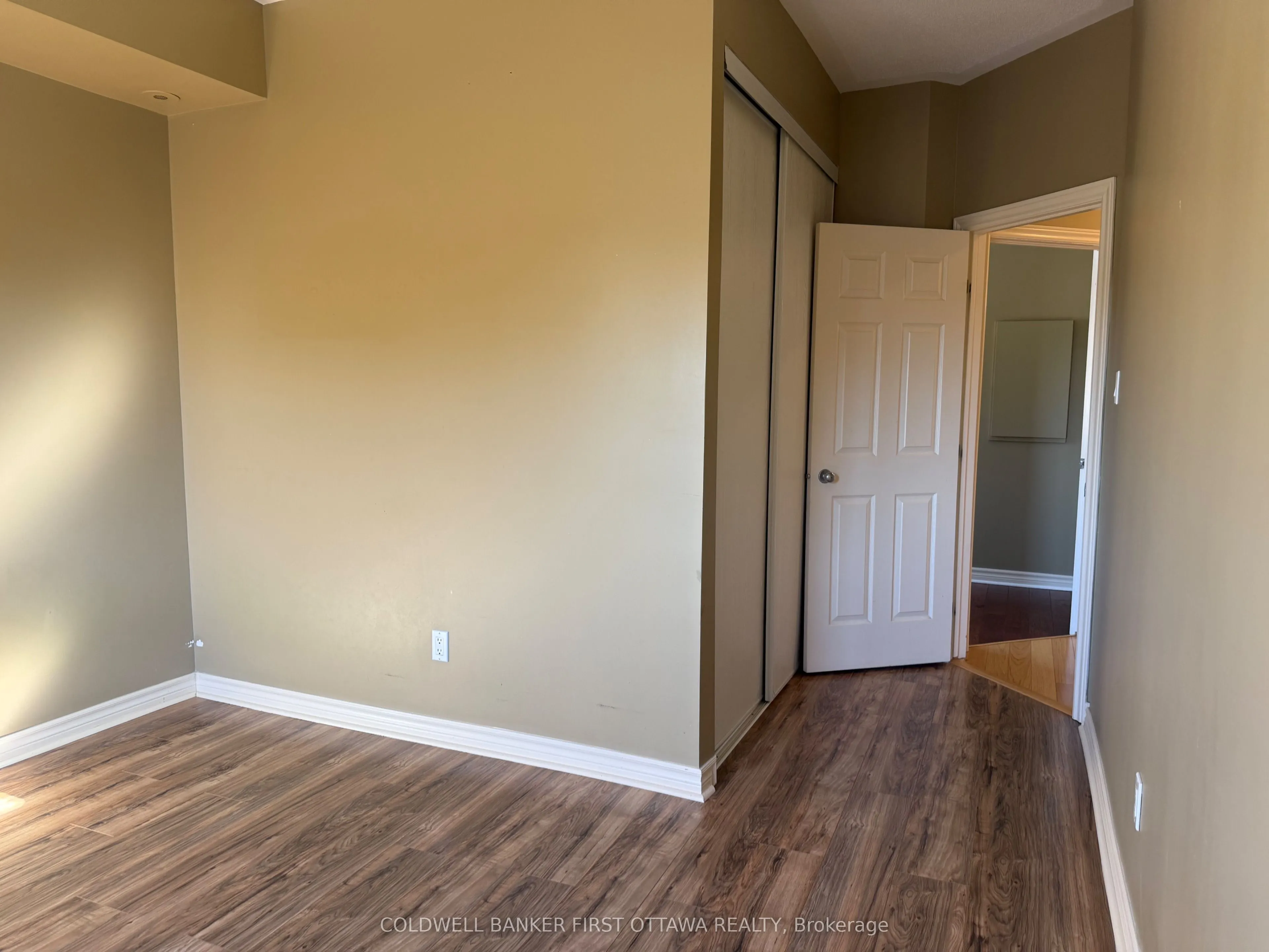 143 Oldfield Street, #F