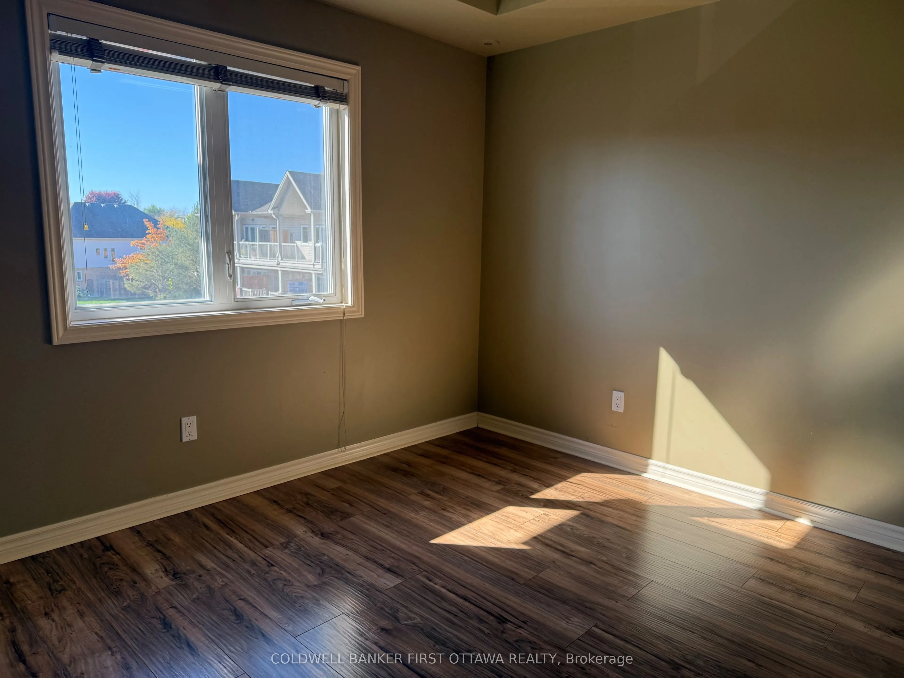 143 Oldfield Street, #F