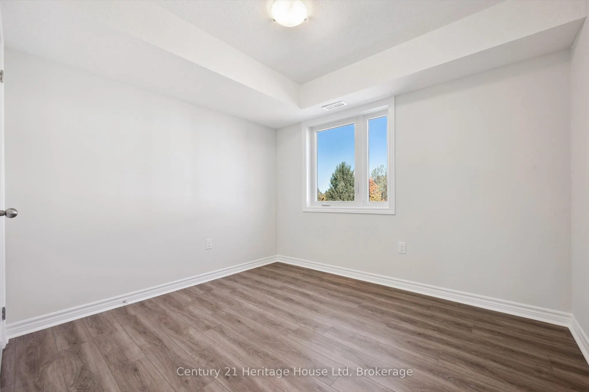 465 Garafraxa Street W, #3