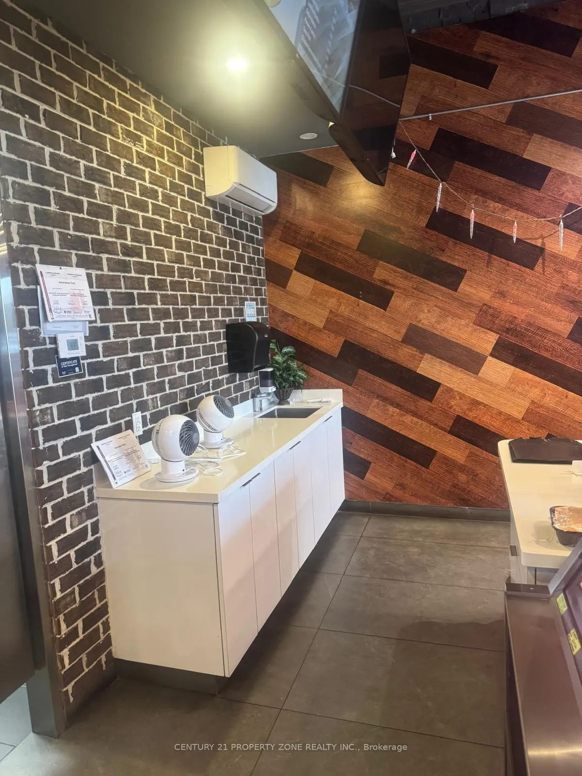 101 Hazelglen Drive, #11