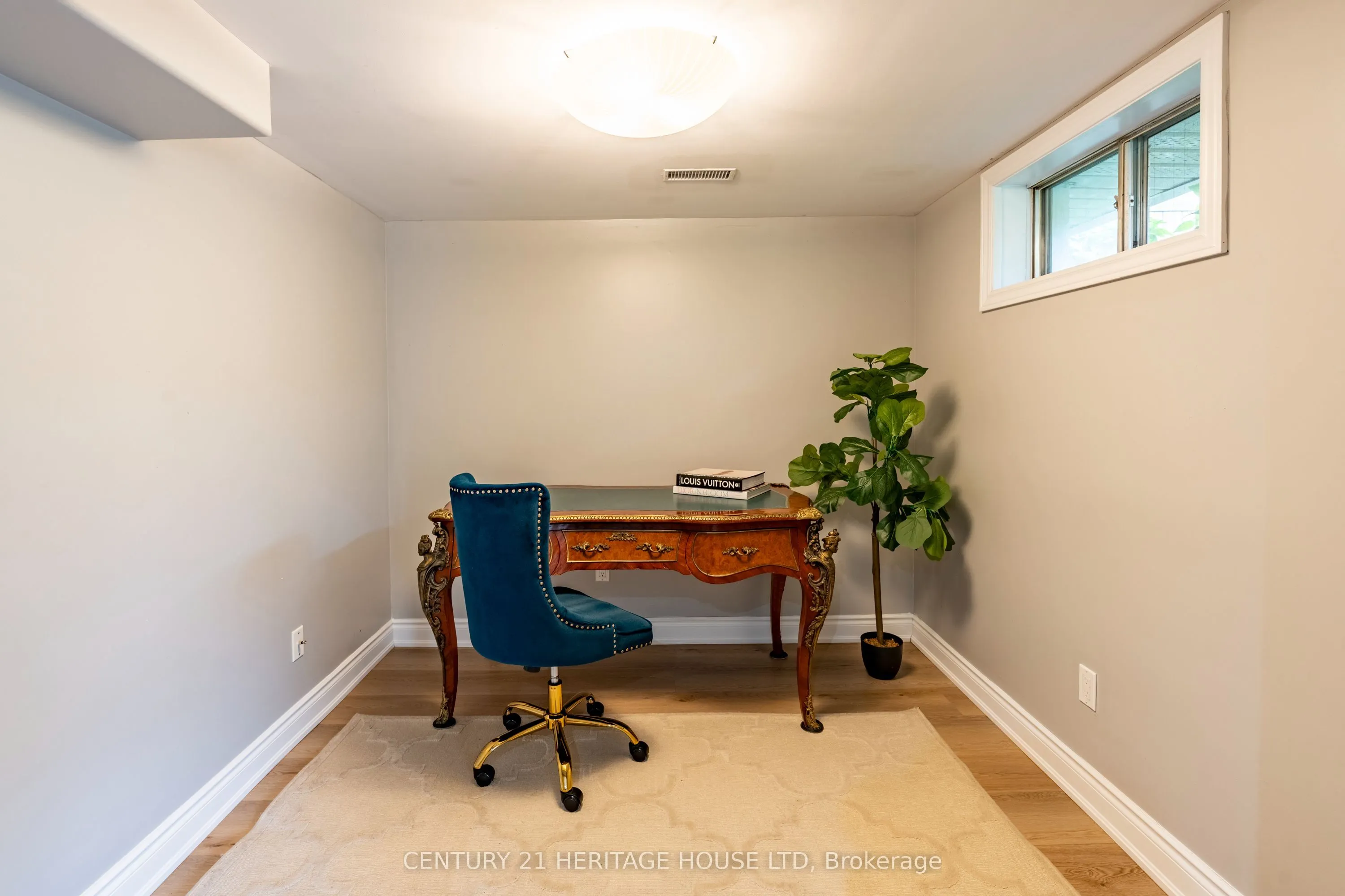 5 Beechwood Avenue