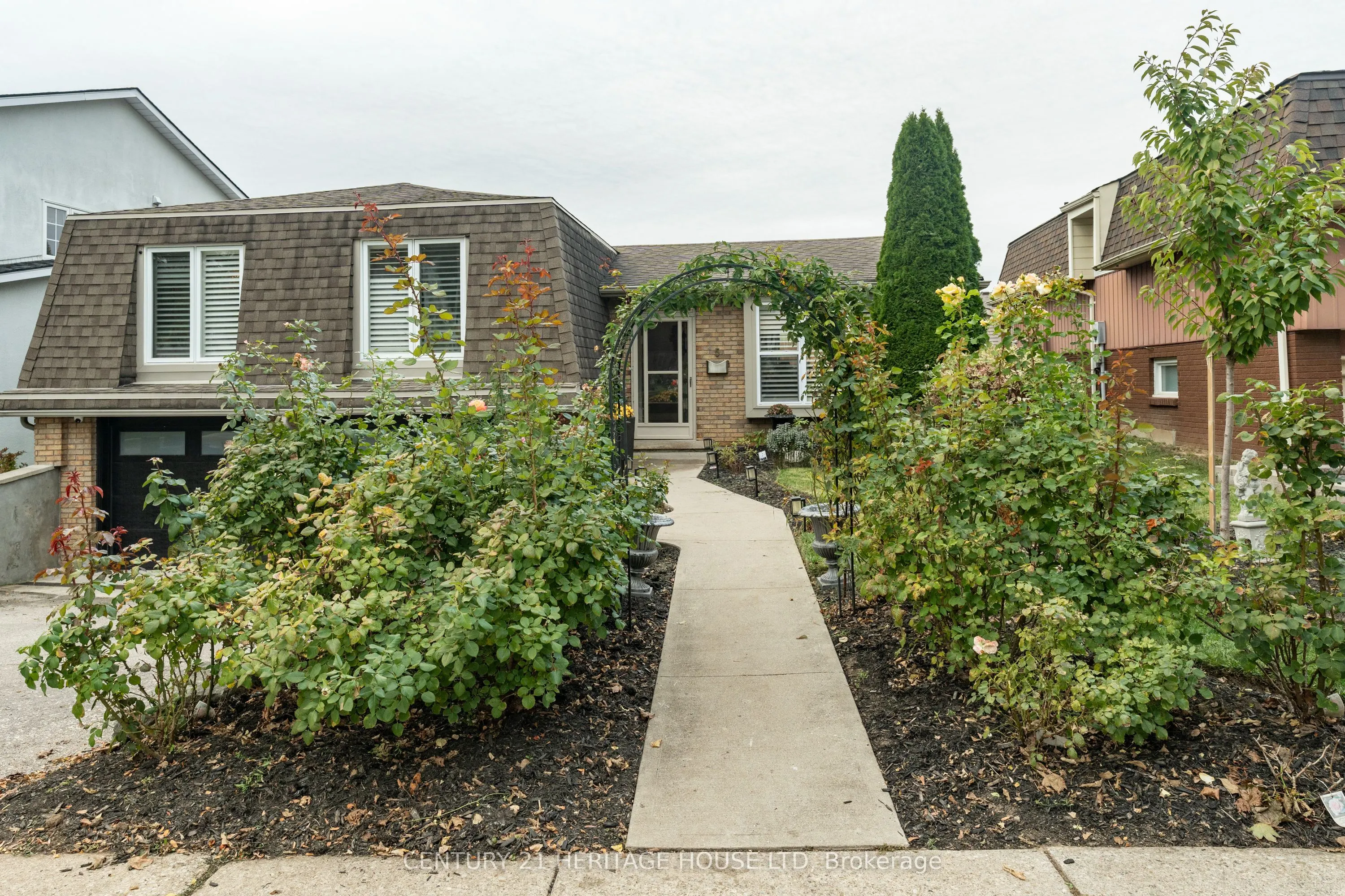 5 Beechwood Avenue