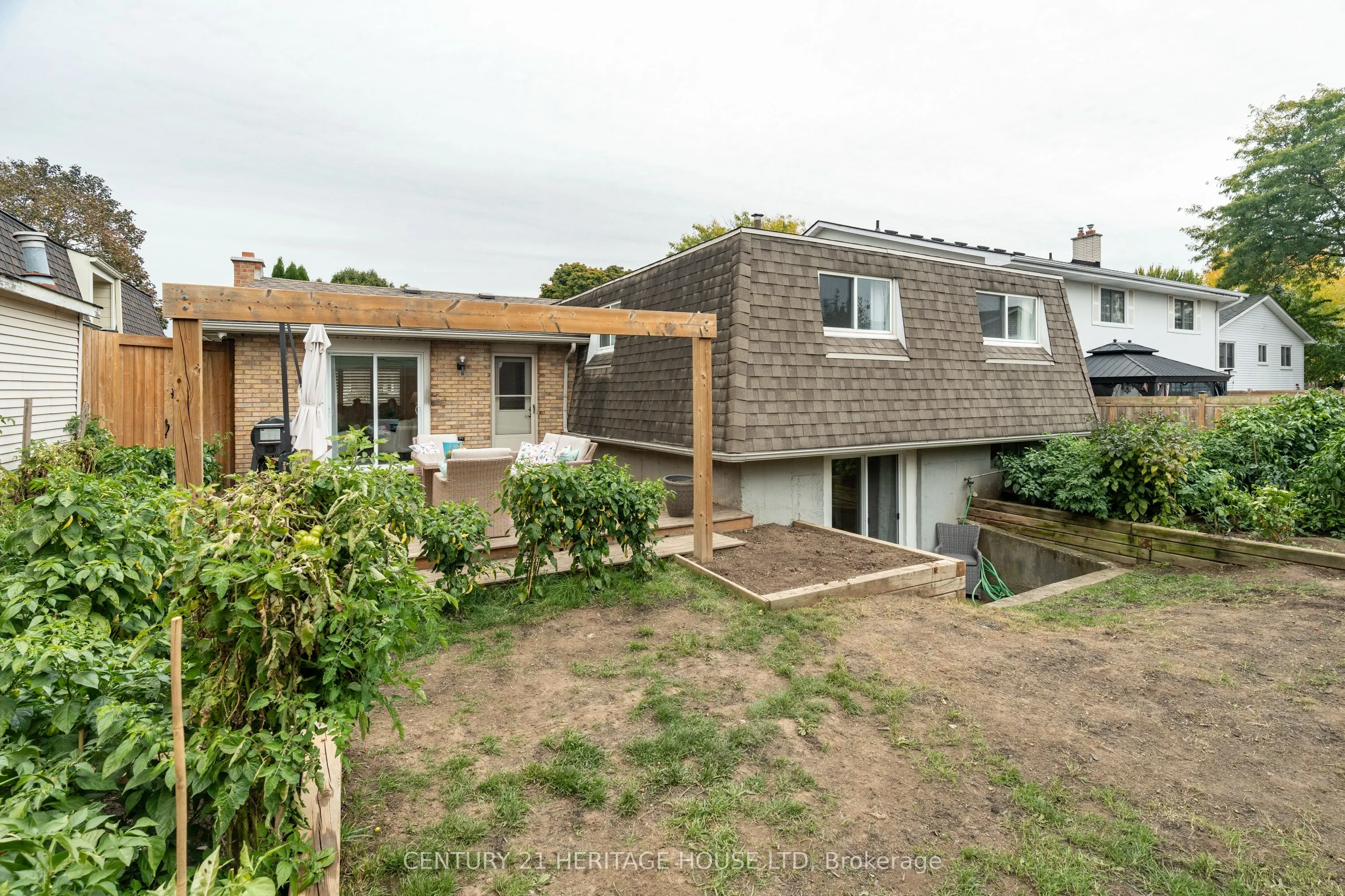 5 Beechwood Avenue