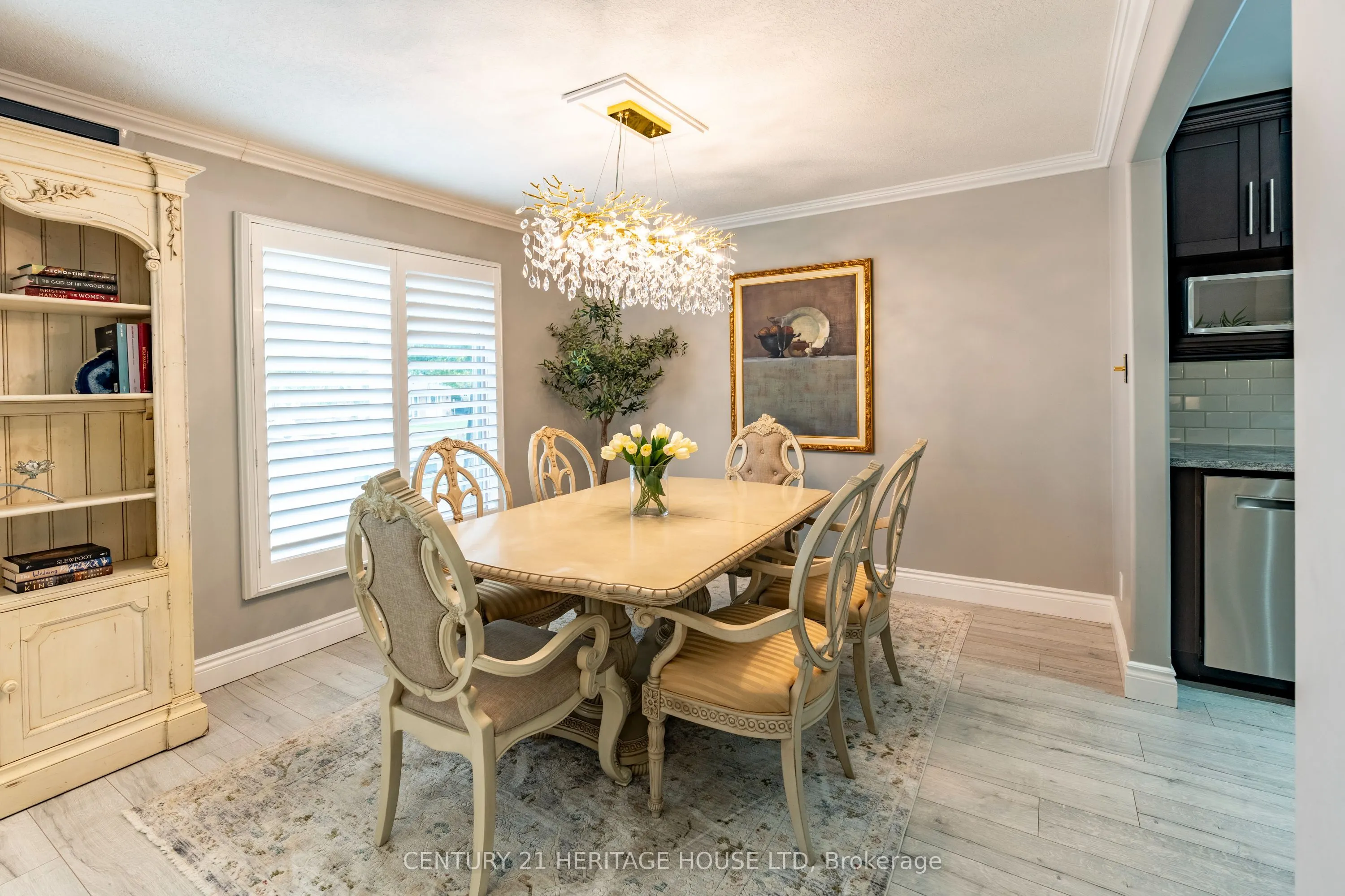 5 Beechwood Avenue