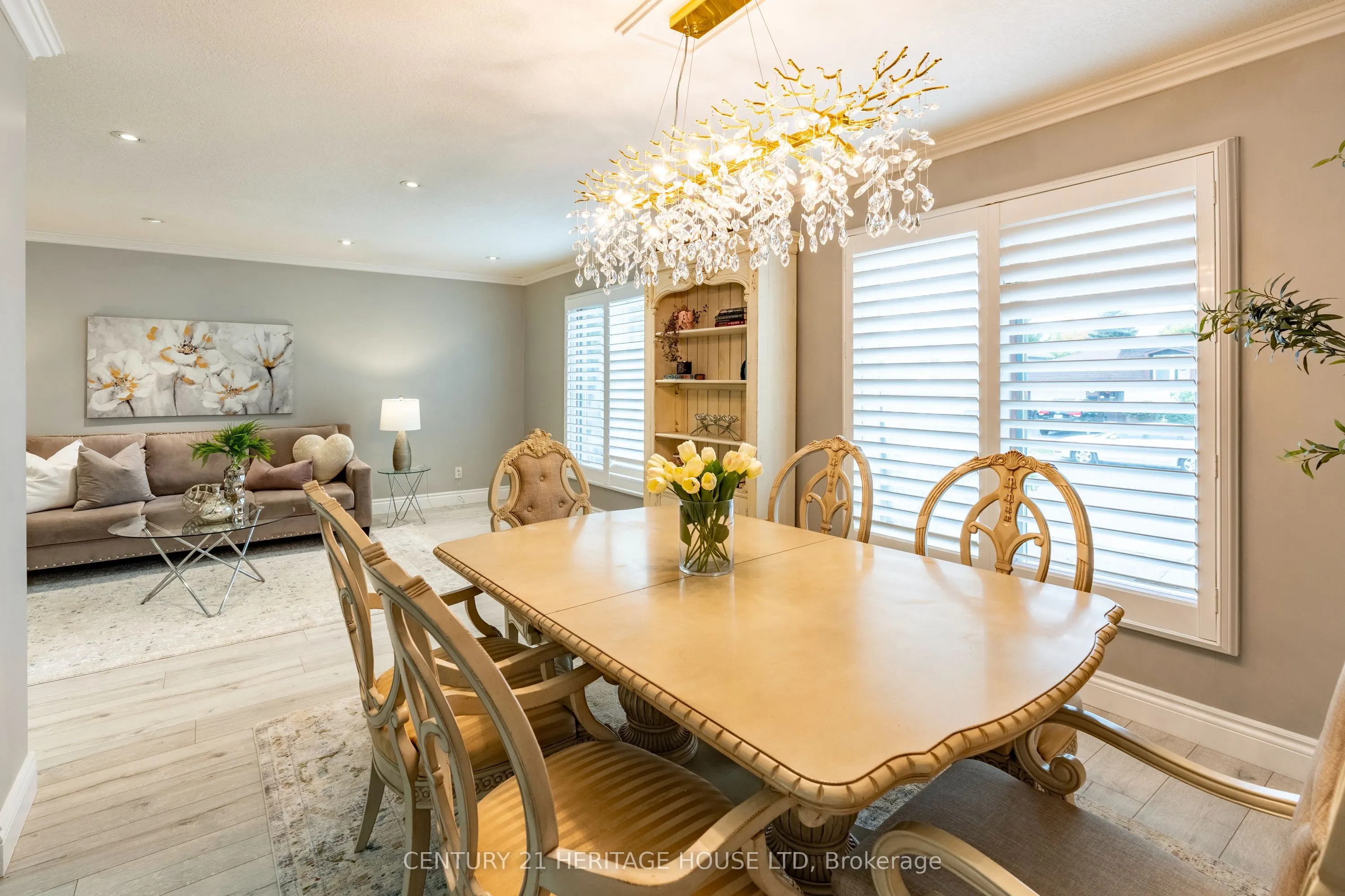 5 Beechwood Avenue