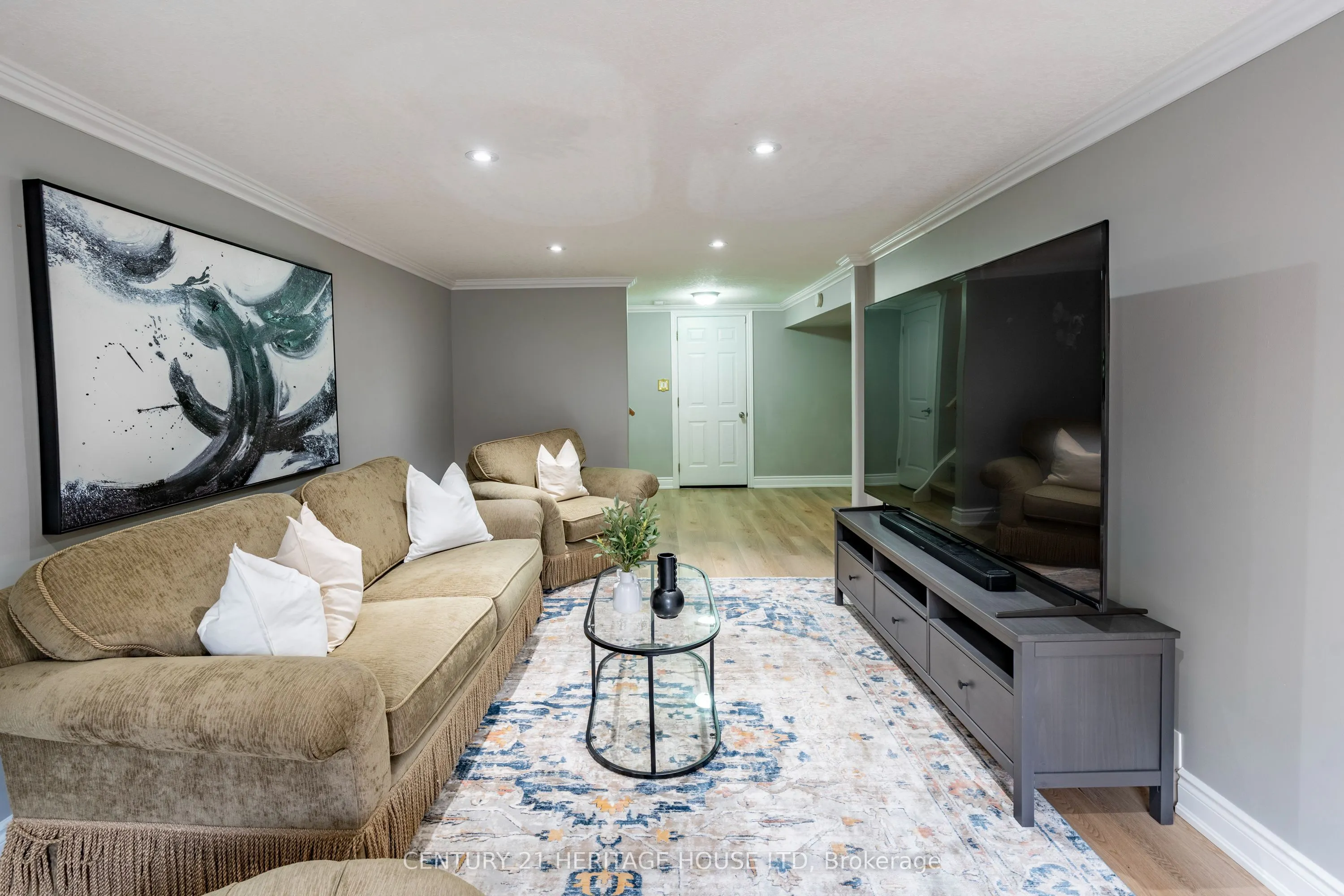 5 Beechwood Avenue